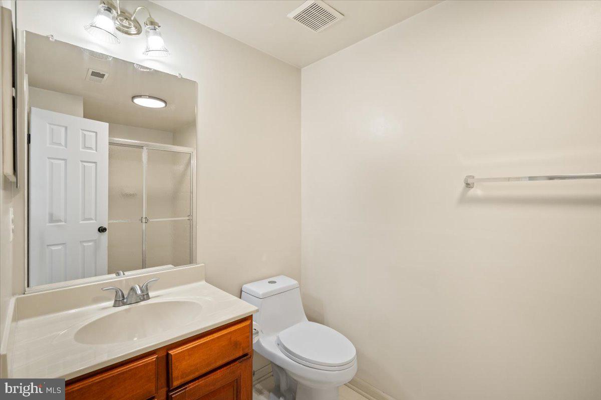 KINGSTOWNE - Residential