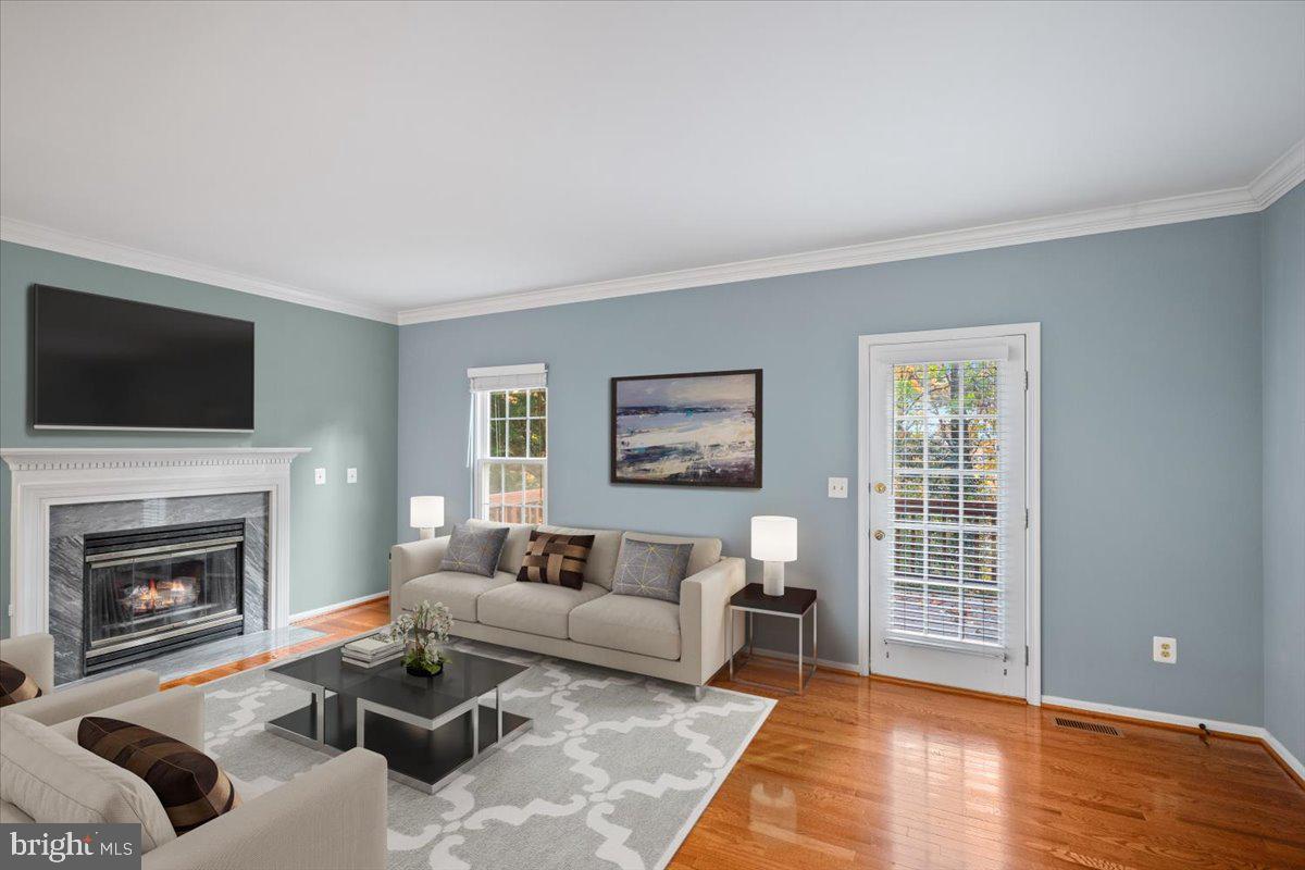 KINGSTOWNE - Residential