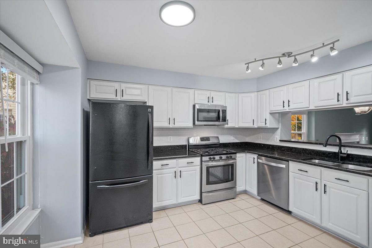 KINGSTOWNE - Residential