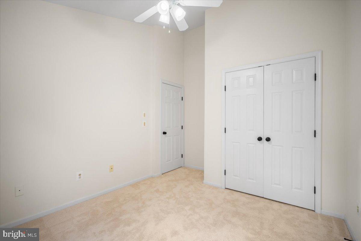 KINGSTOWNE - Residential