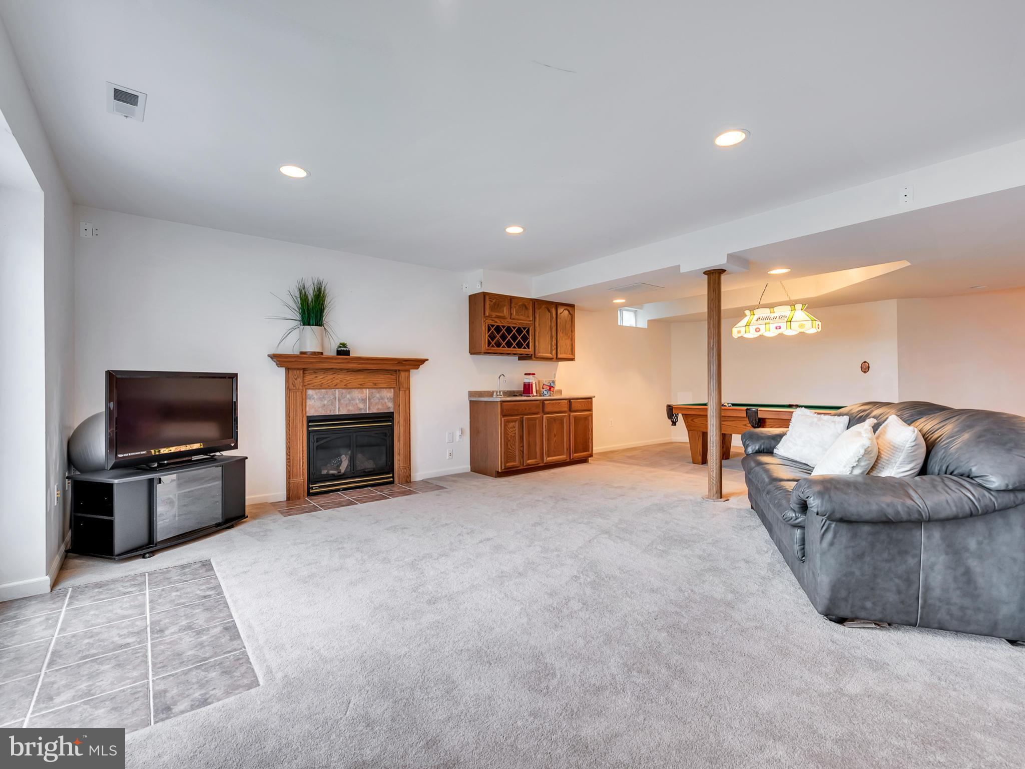 VILLAGES OF URBANA - Residential