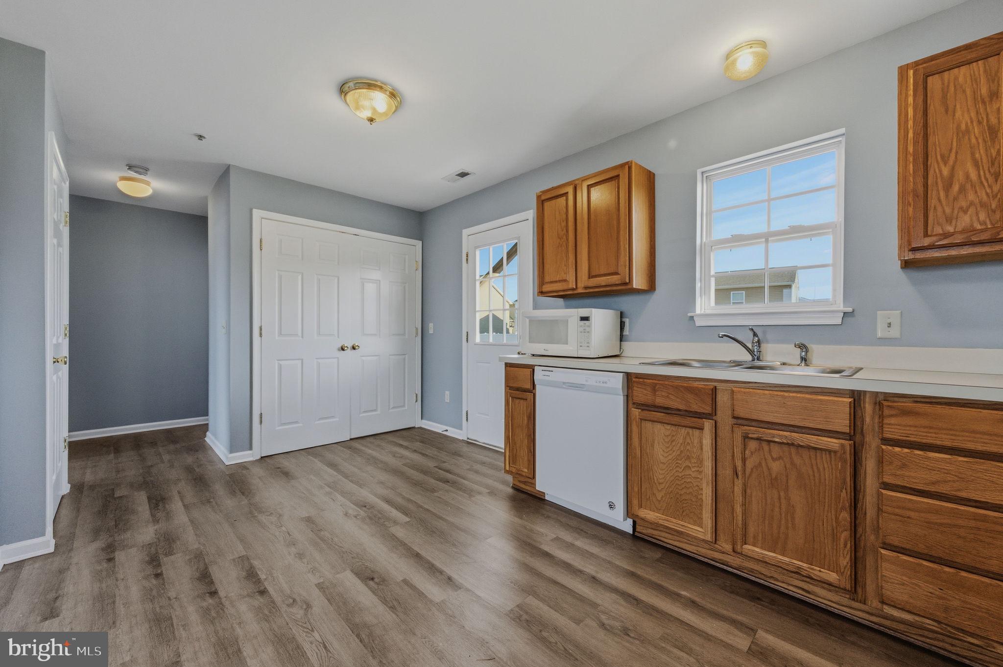 CEDAR COMMONS - Residential