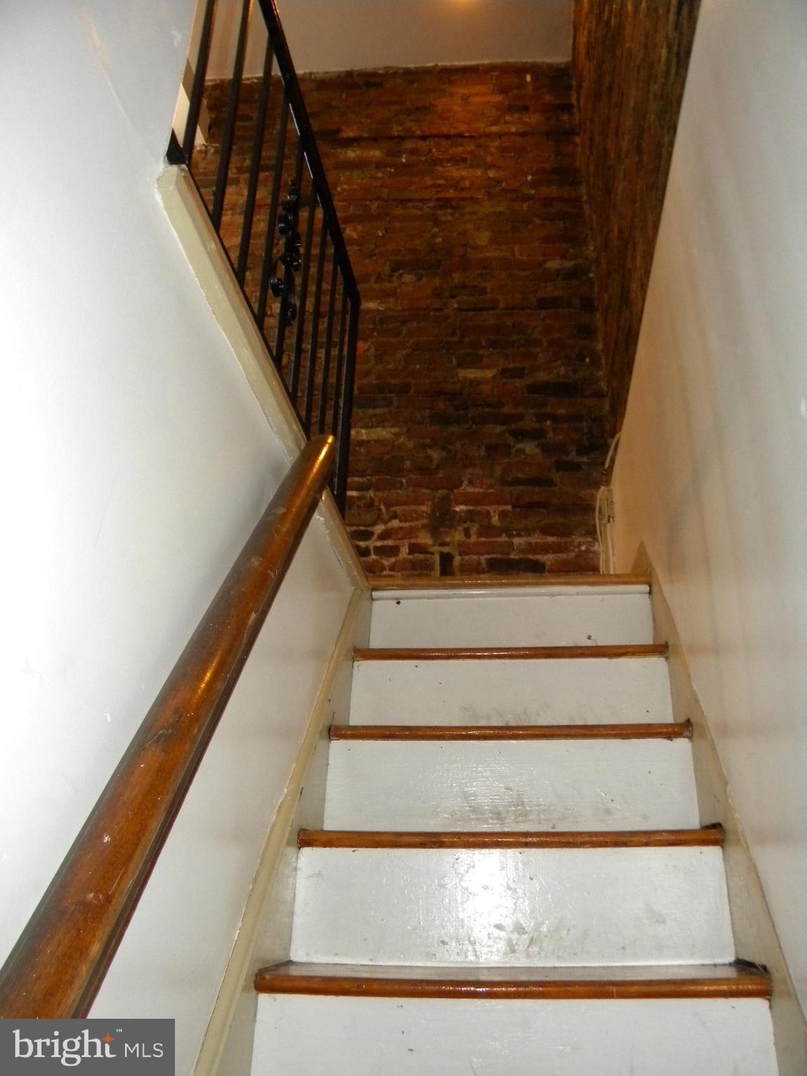 FEDERAL HILL HISTORIC DISTRICT - Residential Lease