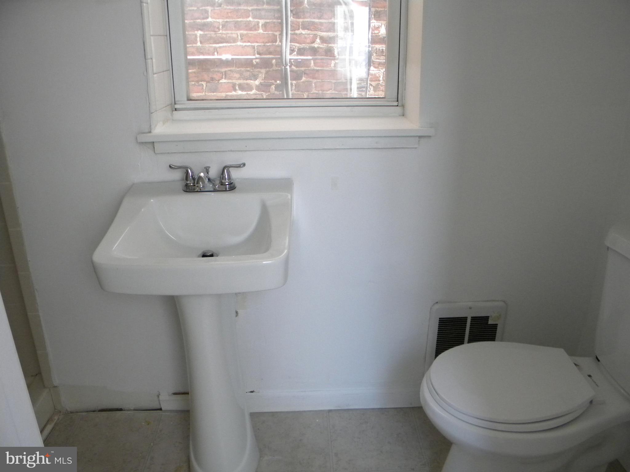 FEDERAL HILL HISTORIC DISTRICT - Residential Lease