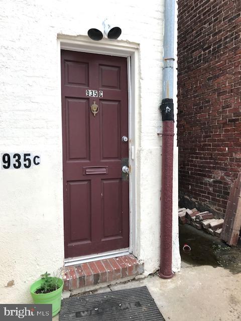 935 S CHARLES STREET C