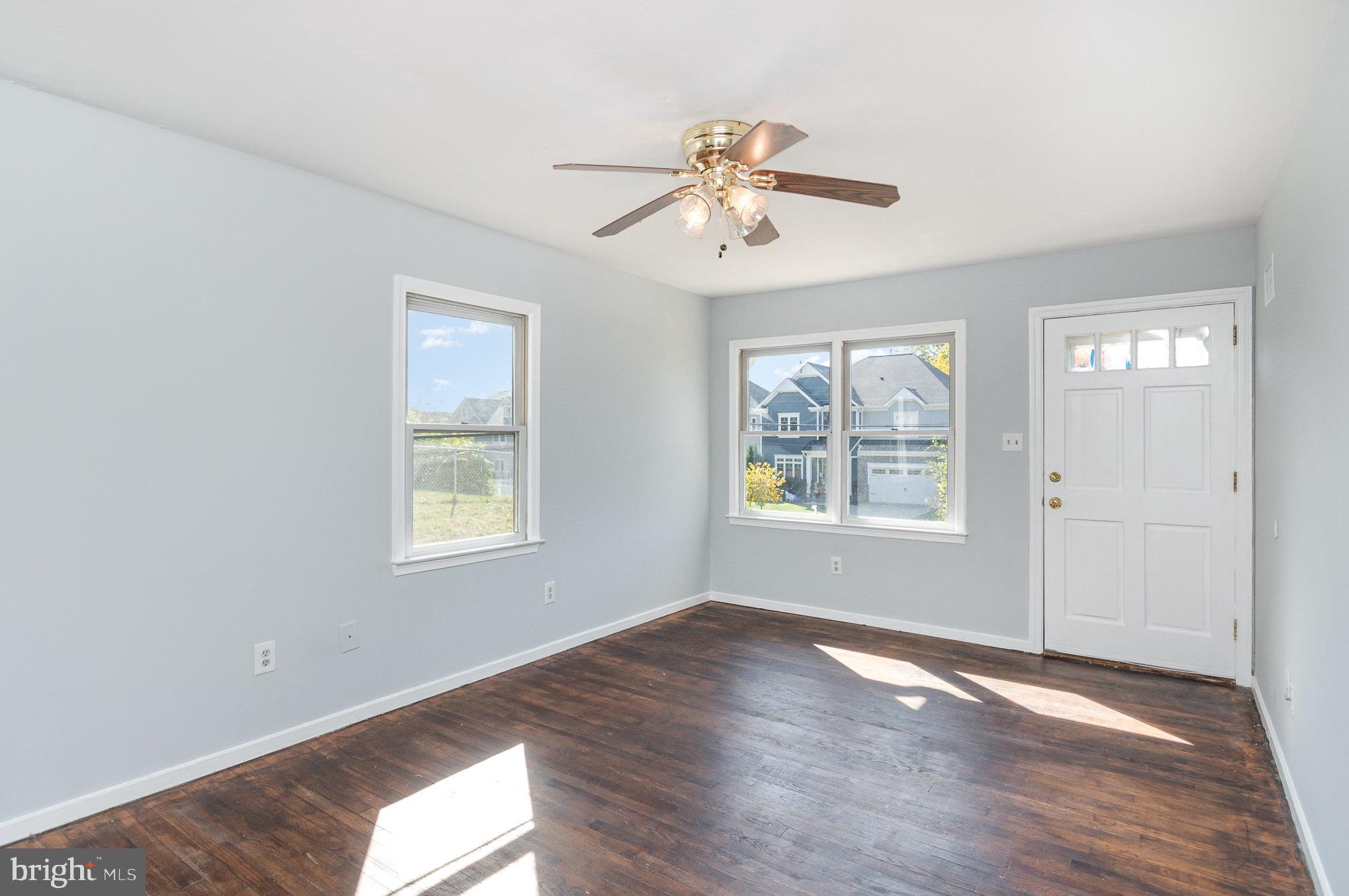 PIMMIT HILLS - Residential