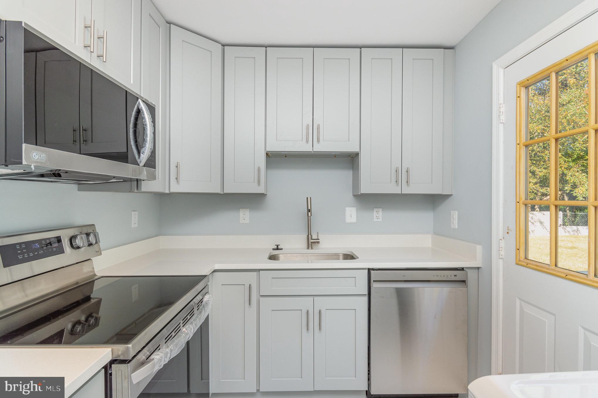 PIMMIT HILLS - Residential