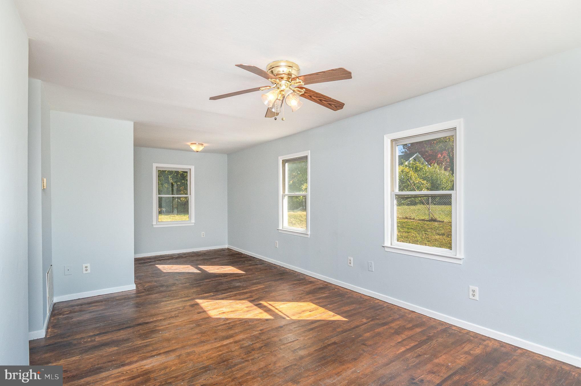 PIMMIT HILLS - Residential