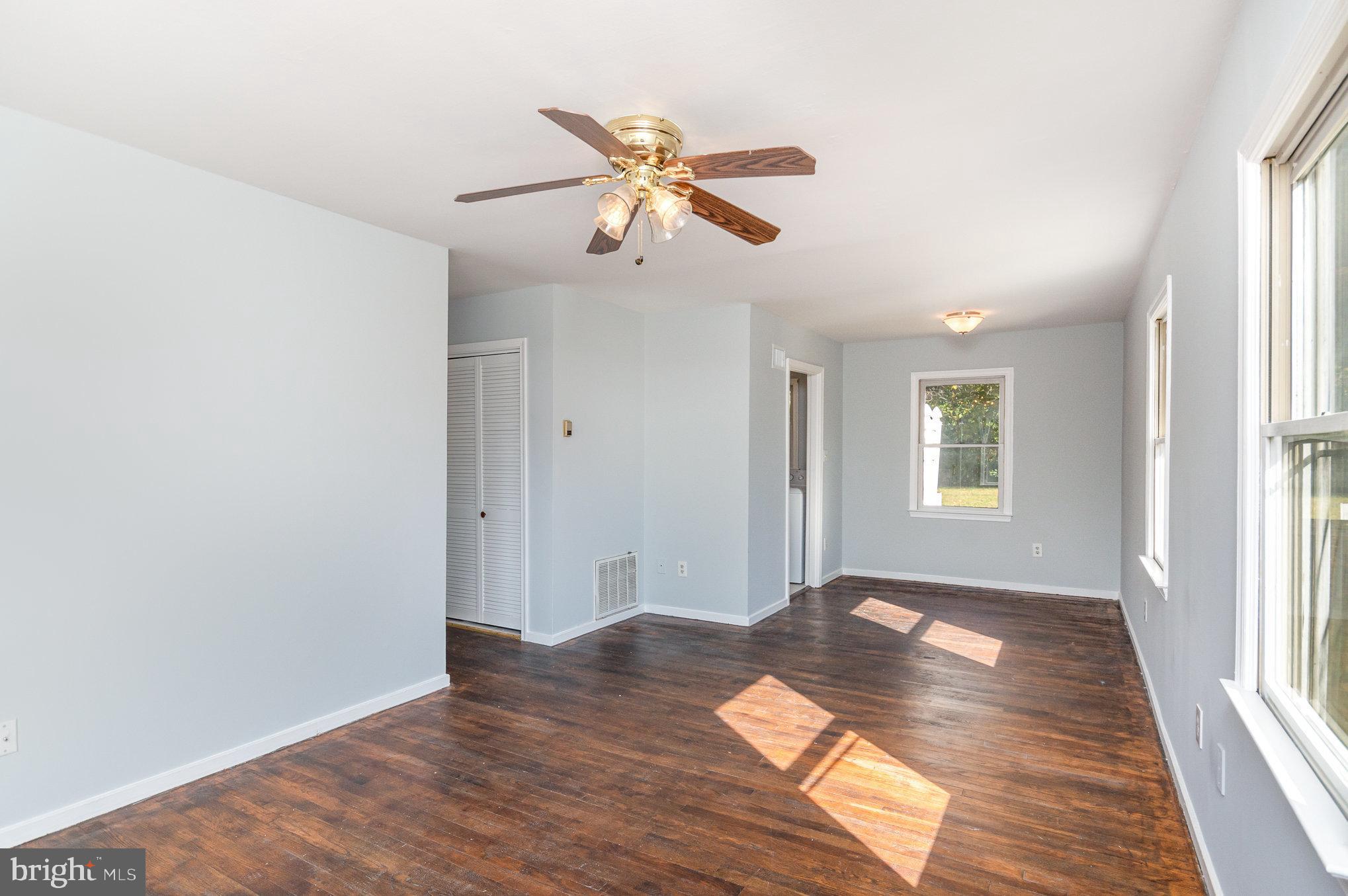 PIMMIT HILLS - Residential