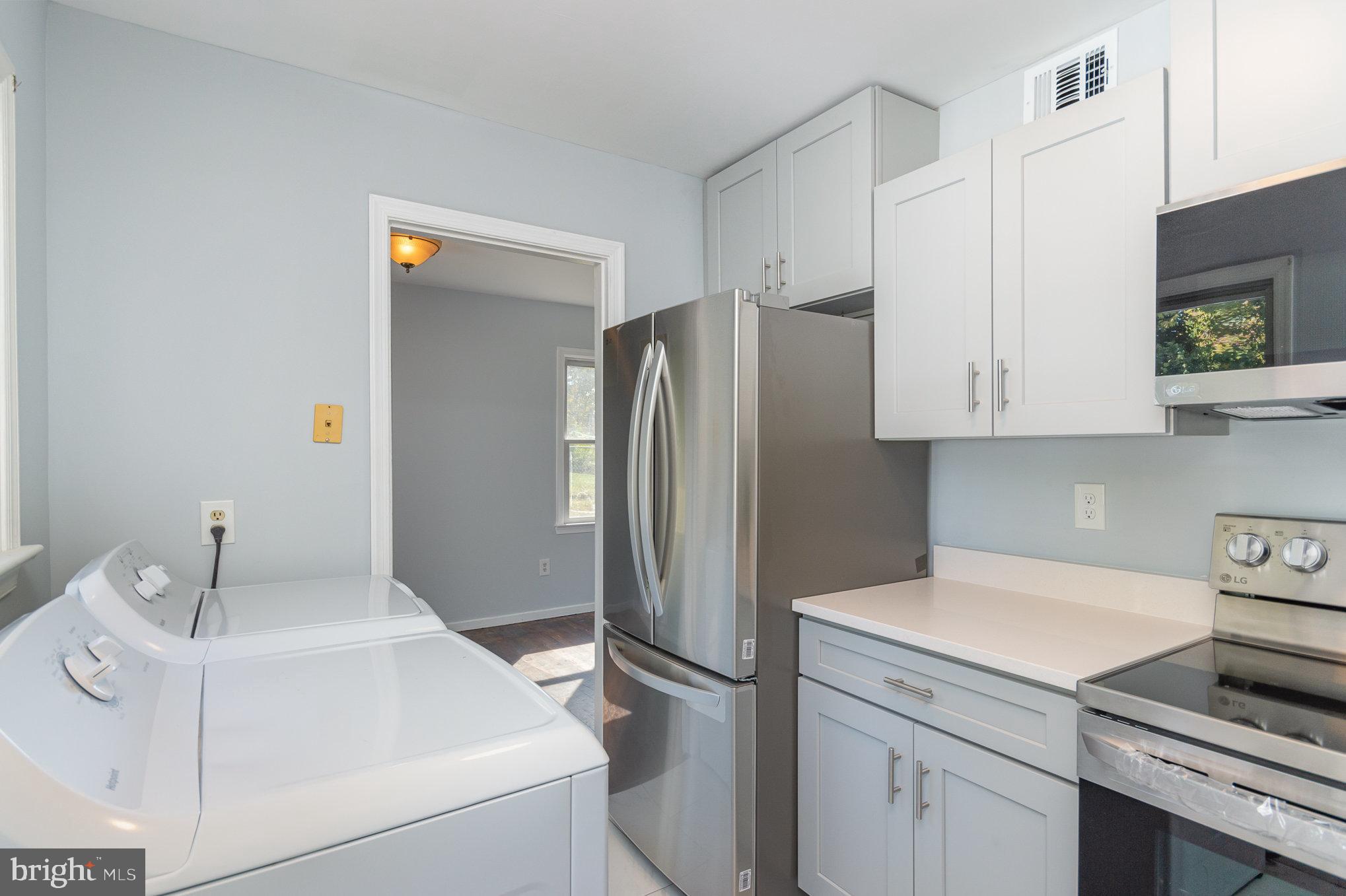 PIMMIT HILLS - Residential