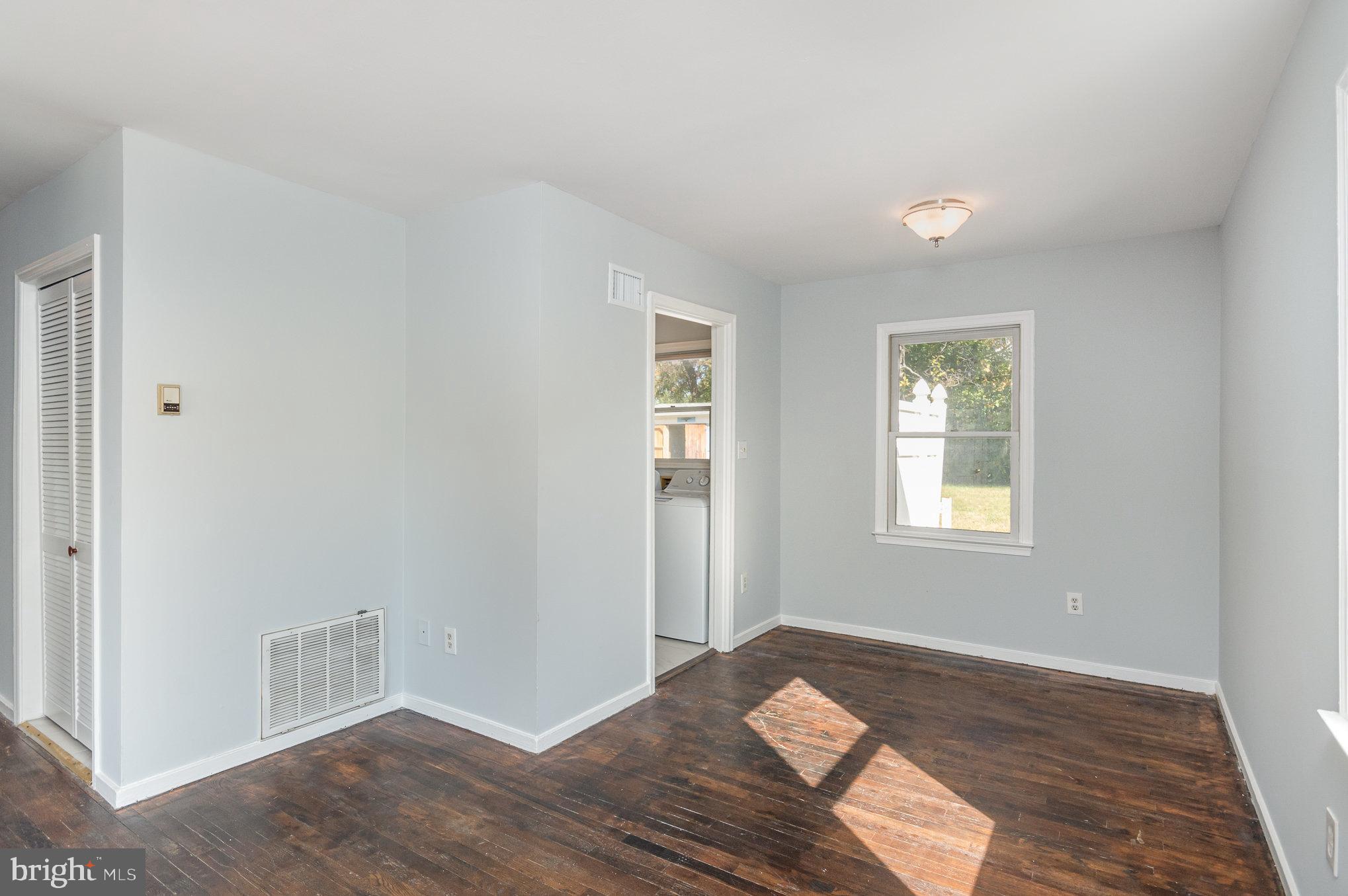 PIMMIT HILLS - Residential