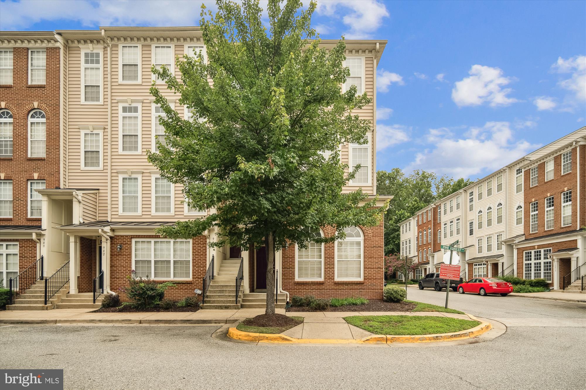 944 PINE FOREST LANE 1712