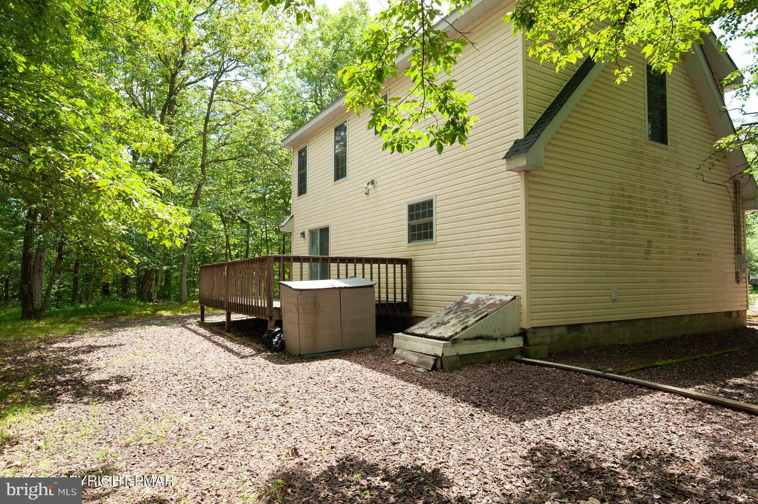 SAW CREEK ESTATES - Residential