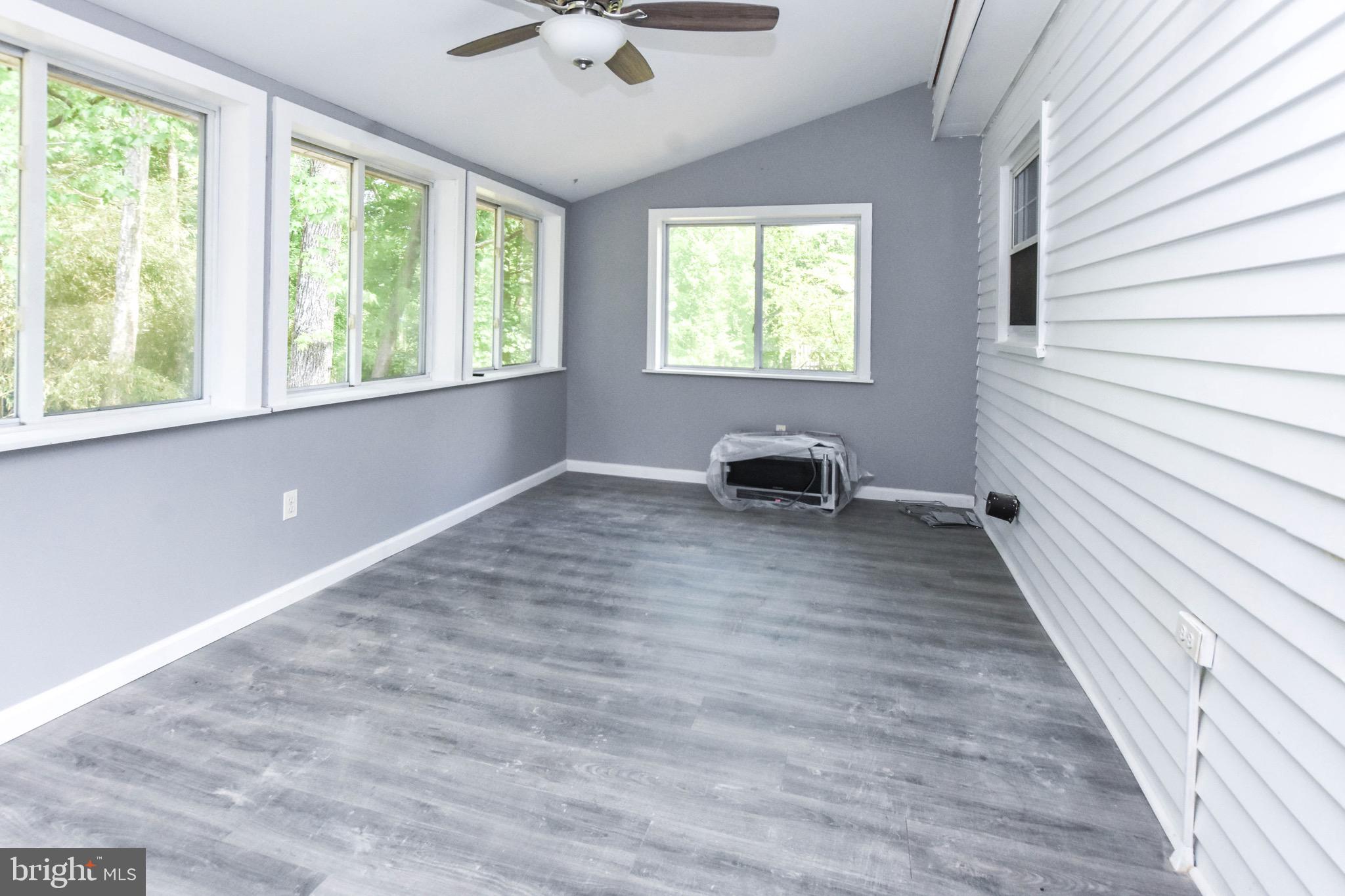 STRAWBERRY HILLS ESTATES - Residential