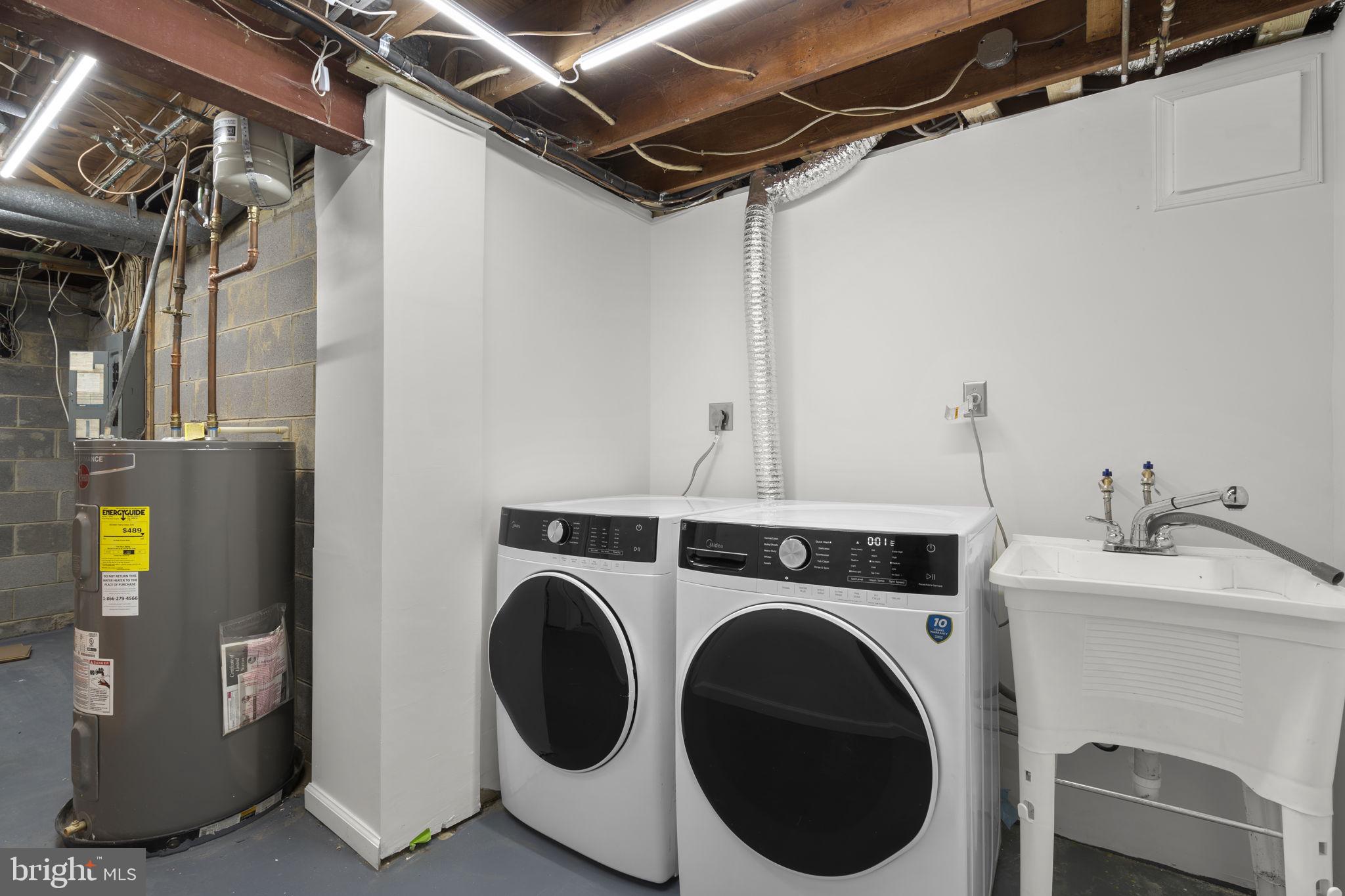 STEDWICK TOWNHOUSES - Residential