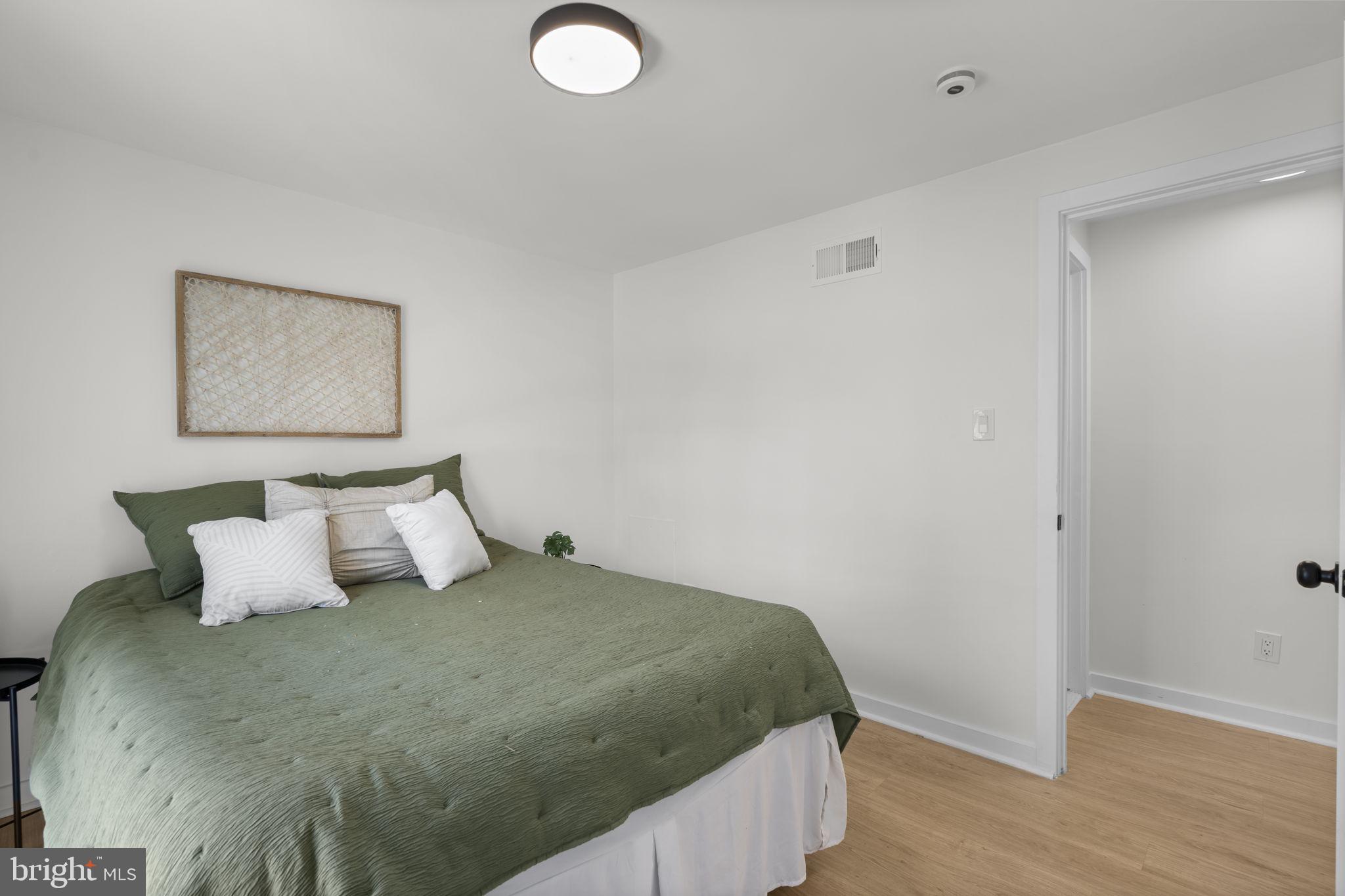 STEDWICK TOWNHOUSES - Residential