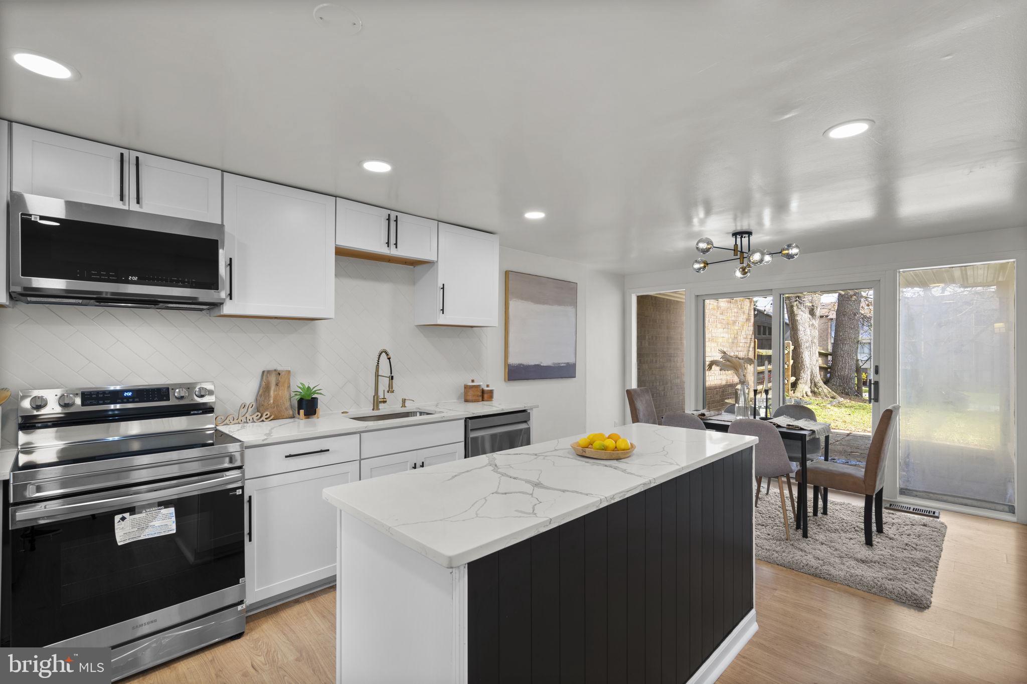 STEDWICK TOWNHOUSES - Residential