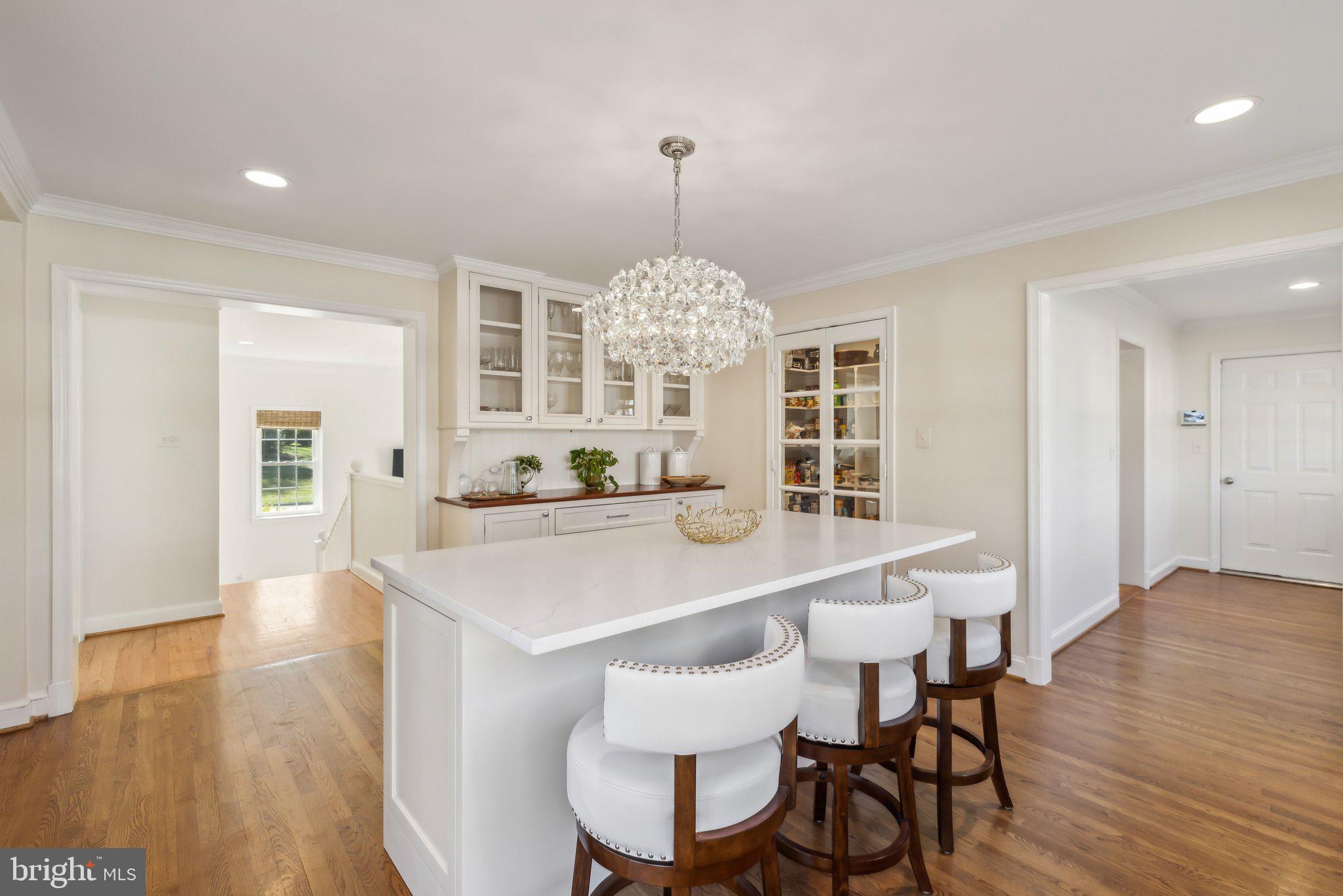 BRADLEY MANOR - Residential