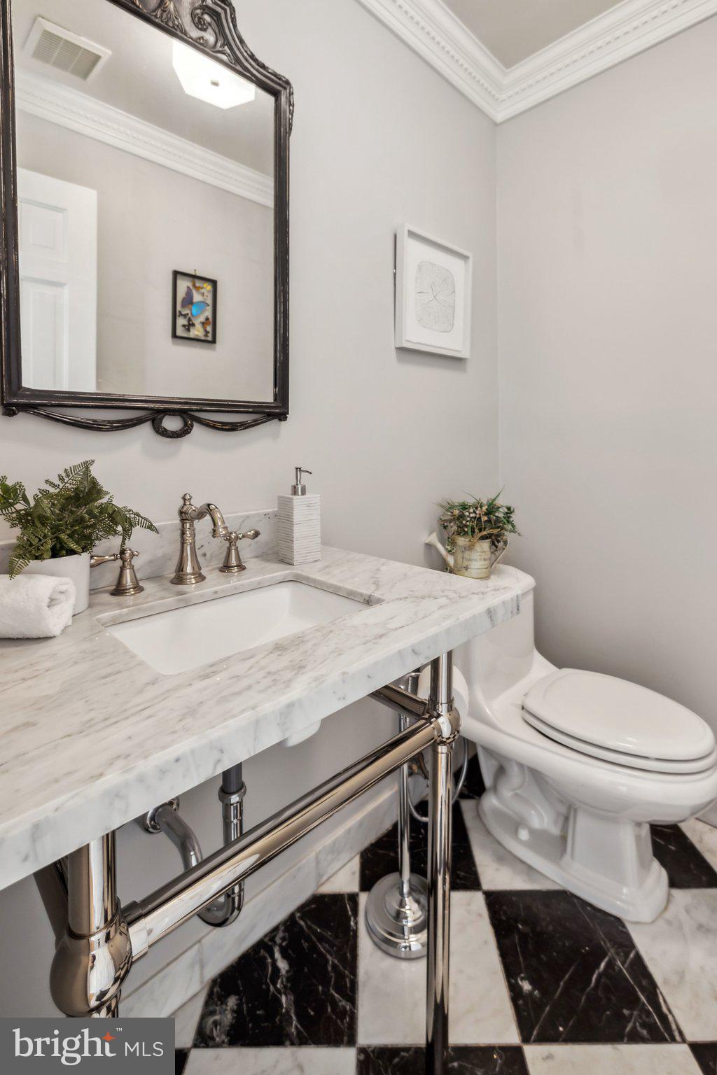 BRADLEY MANOR - Residential