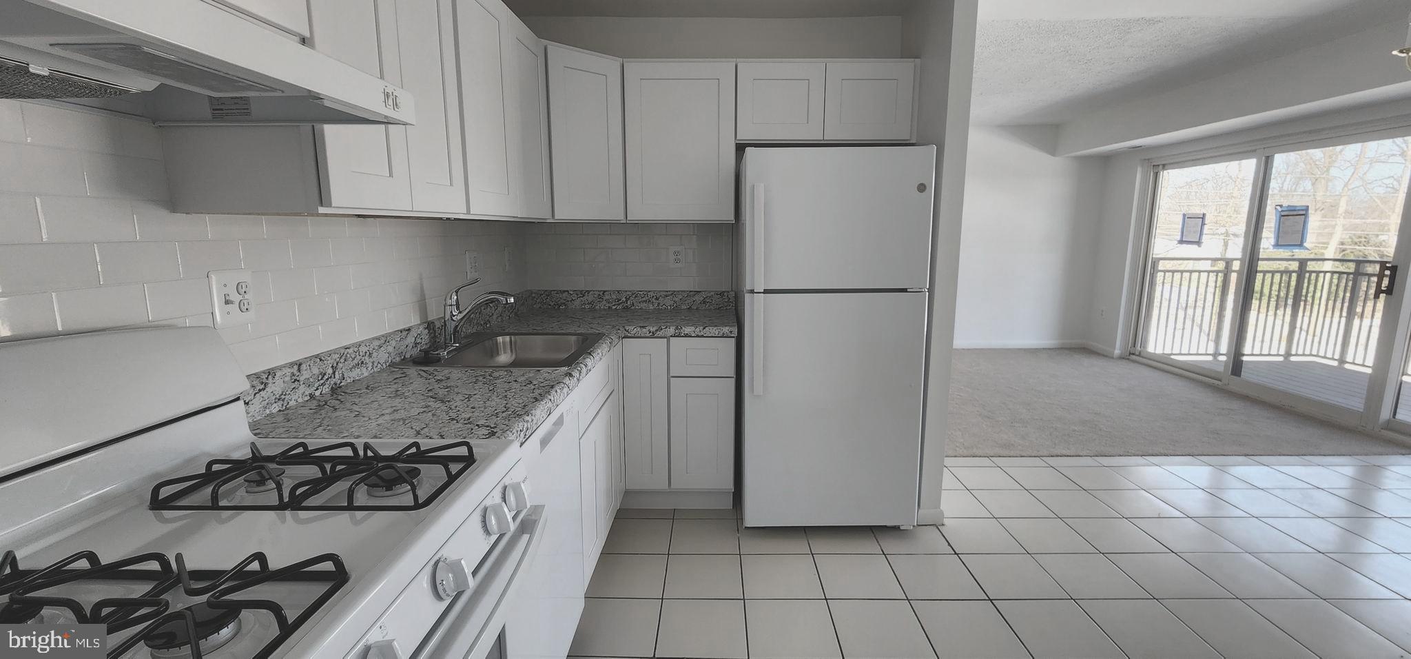 TIMBERLANE VILLAGE GARDEN CONDOMINIUMS - Residential