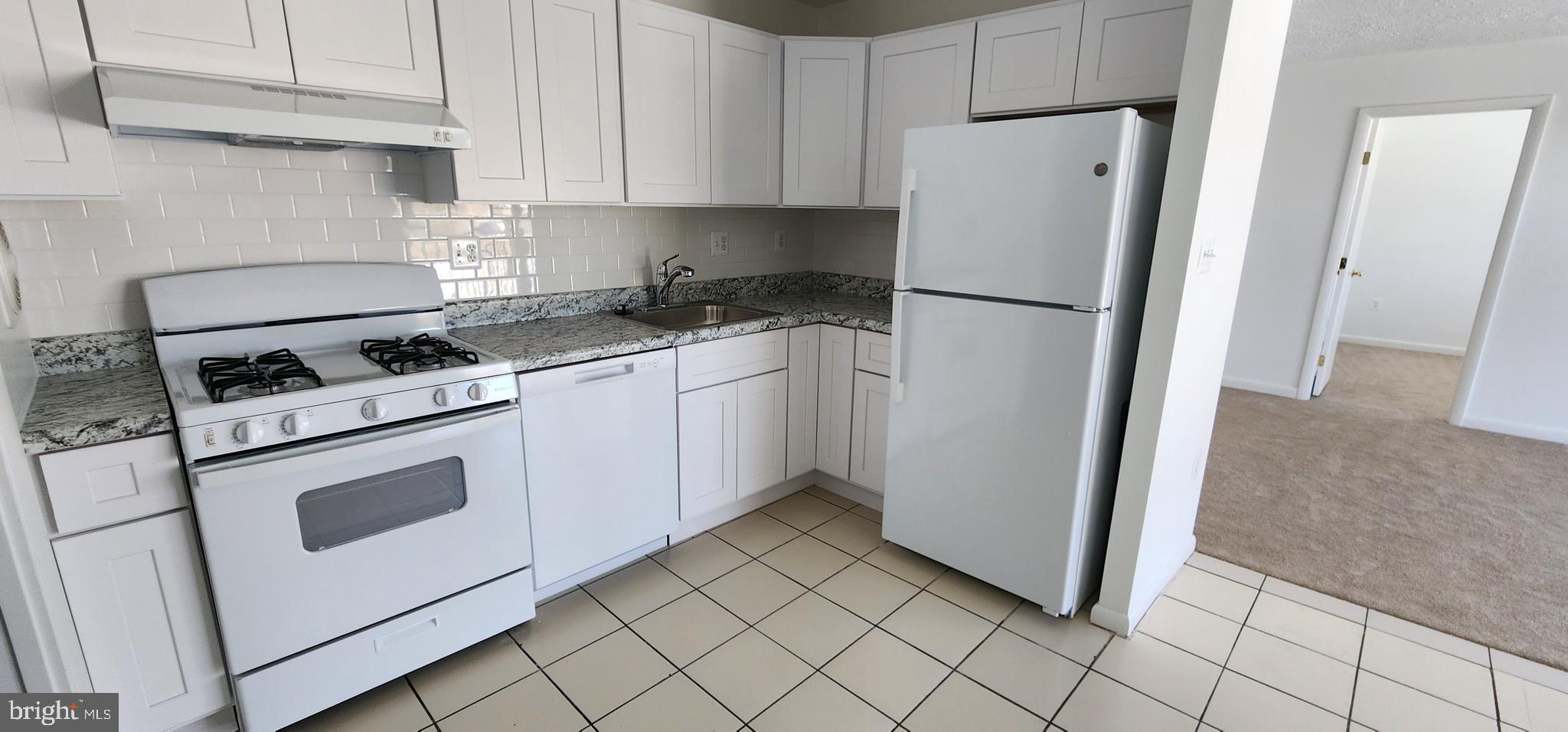 TIMBERLANE VILLAGE GARDEN CONDOMINIUMS - Residential