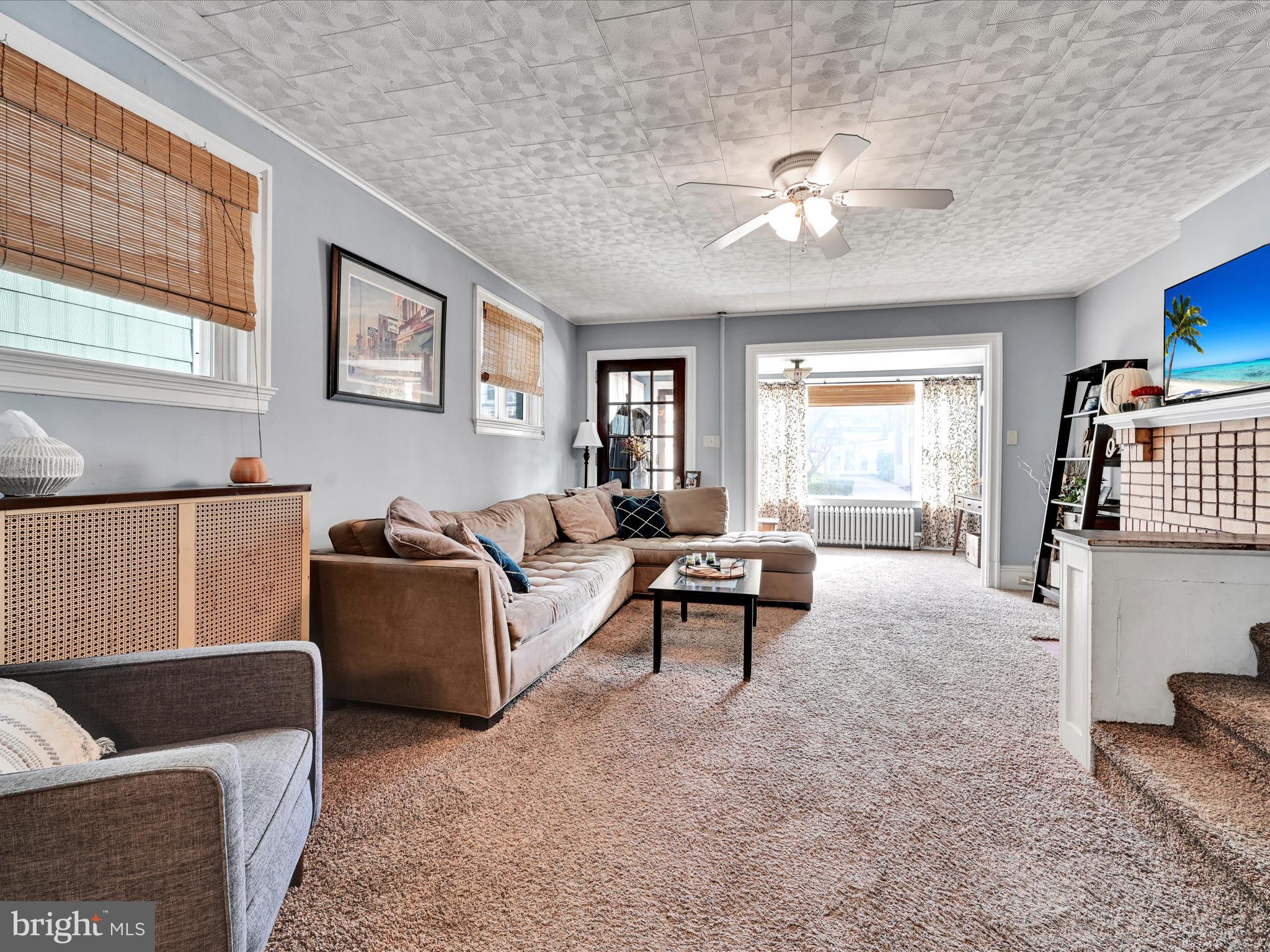 YORKVILLE - Residential