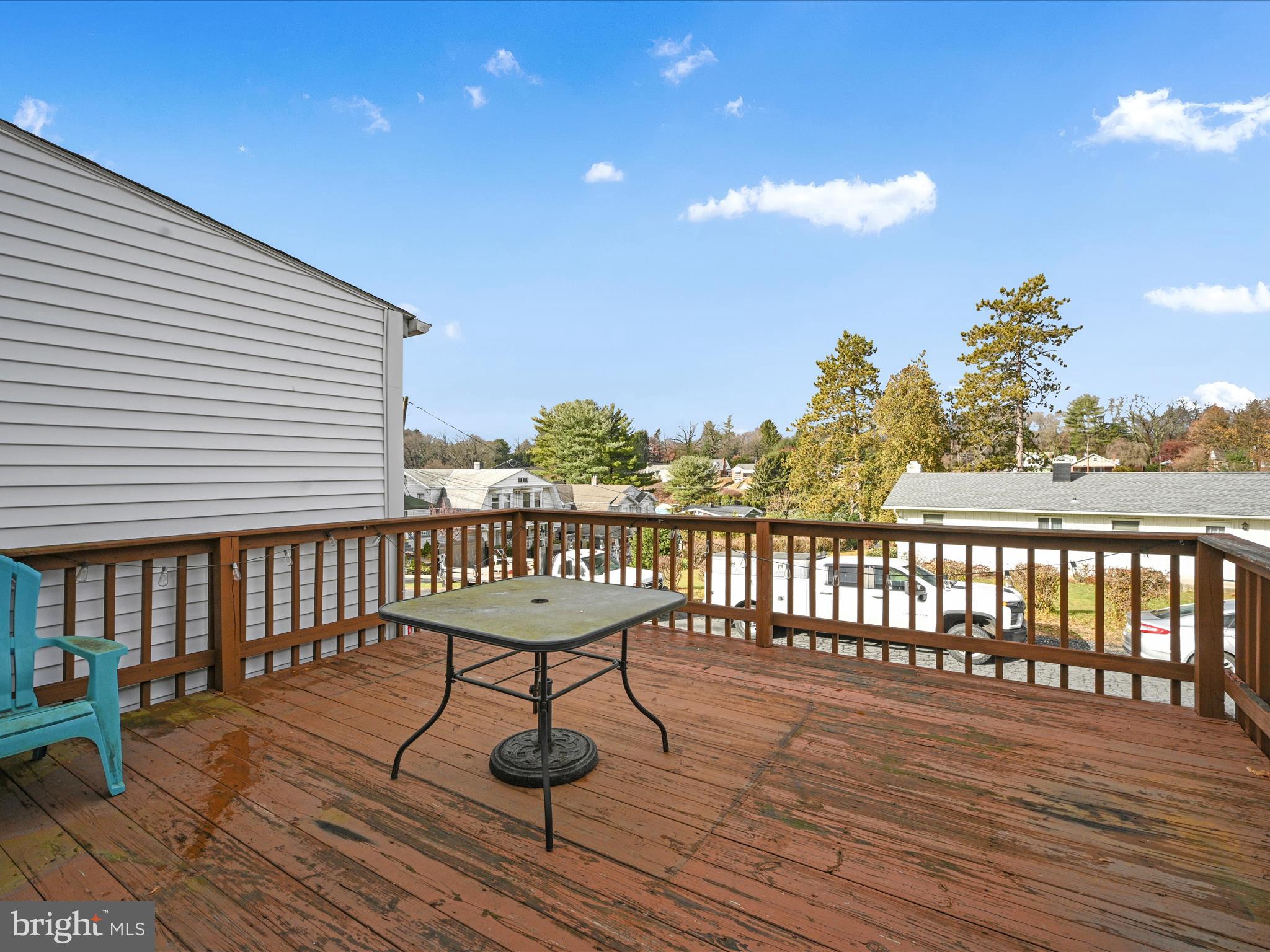 YORKVILLE - Residential