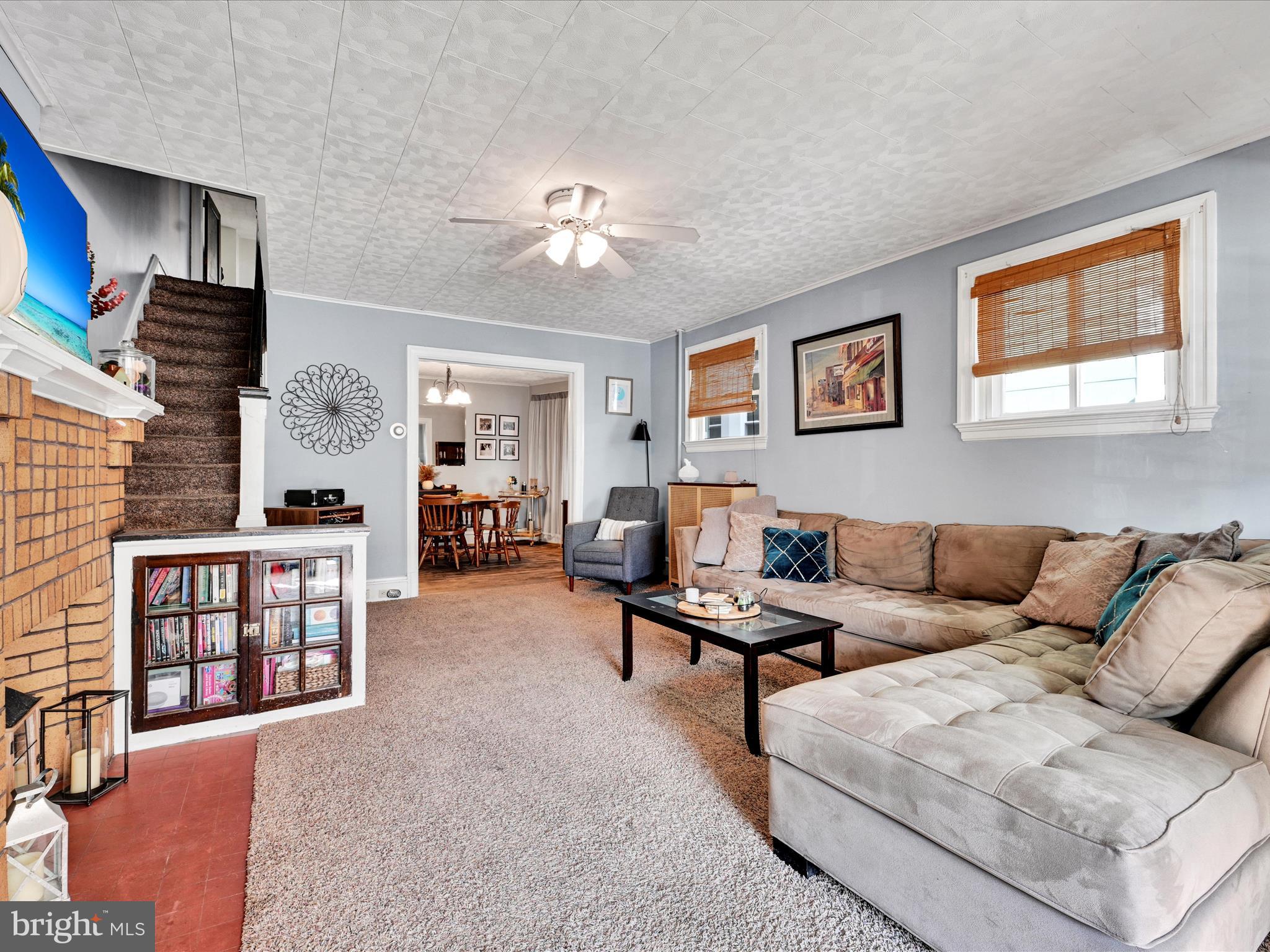 YORKVILLE - Residential