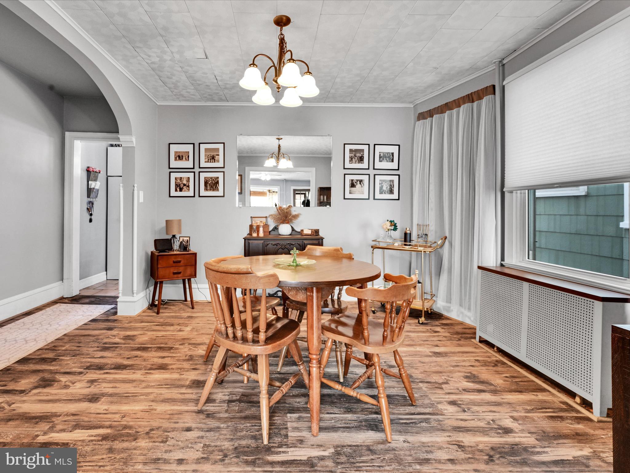 YORKVILLE - Residential