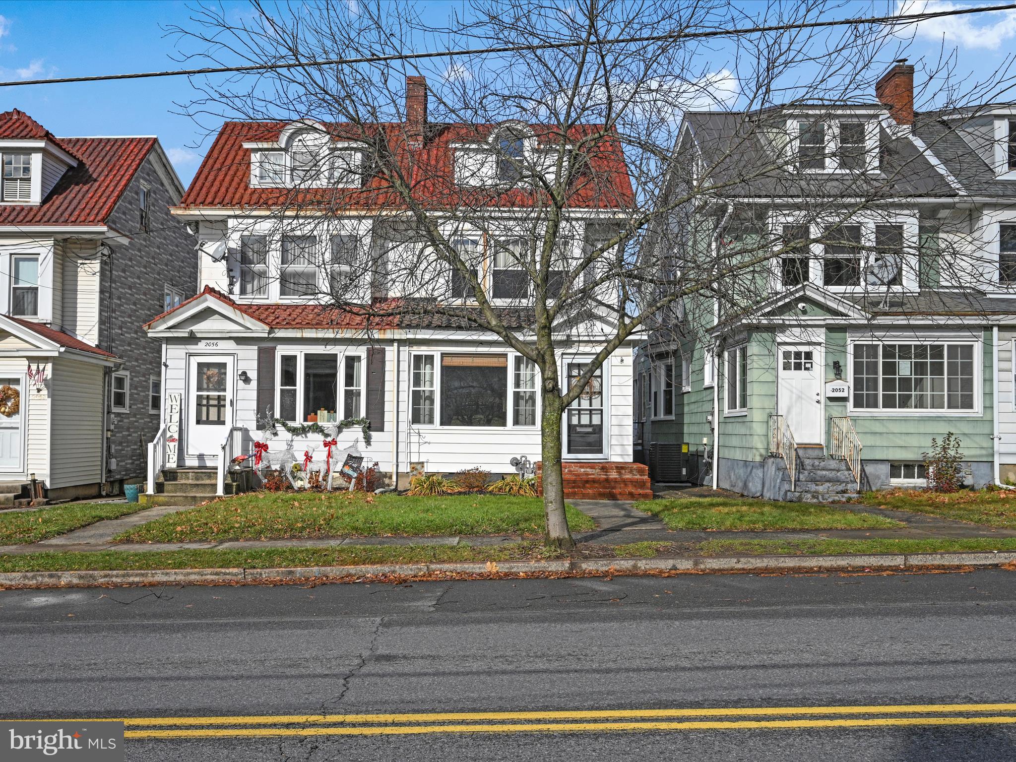 YORKVILLE - Residential