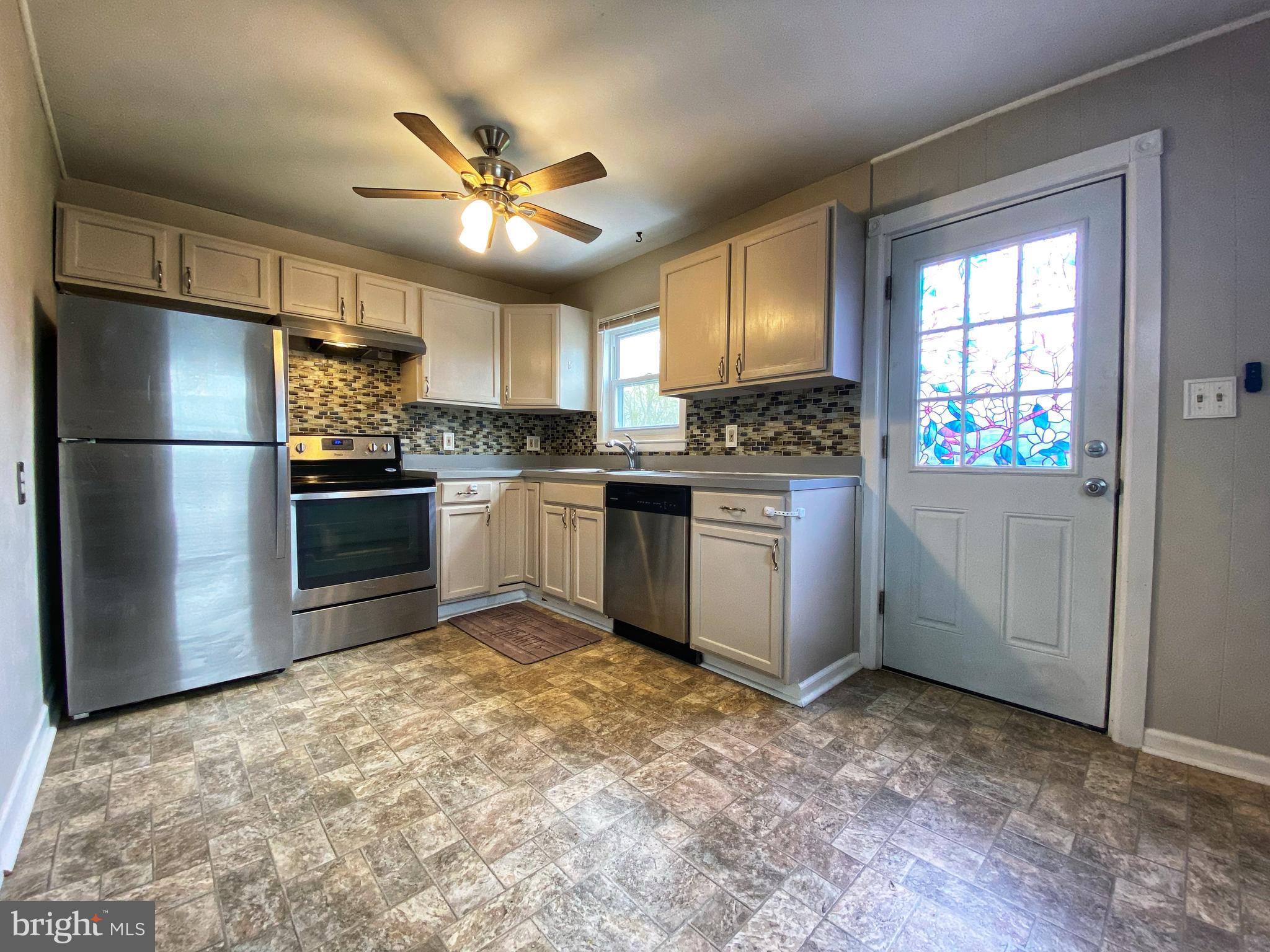 ABERDEEN HILLS - Residential