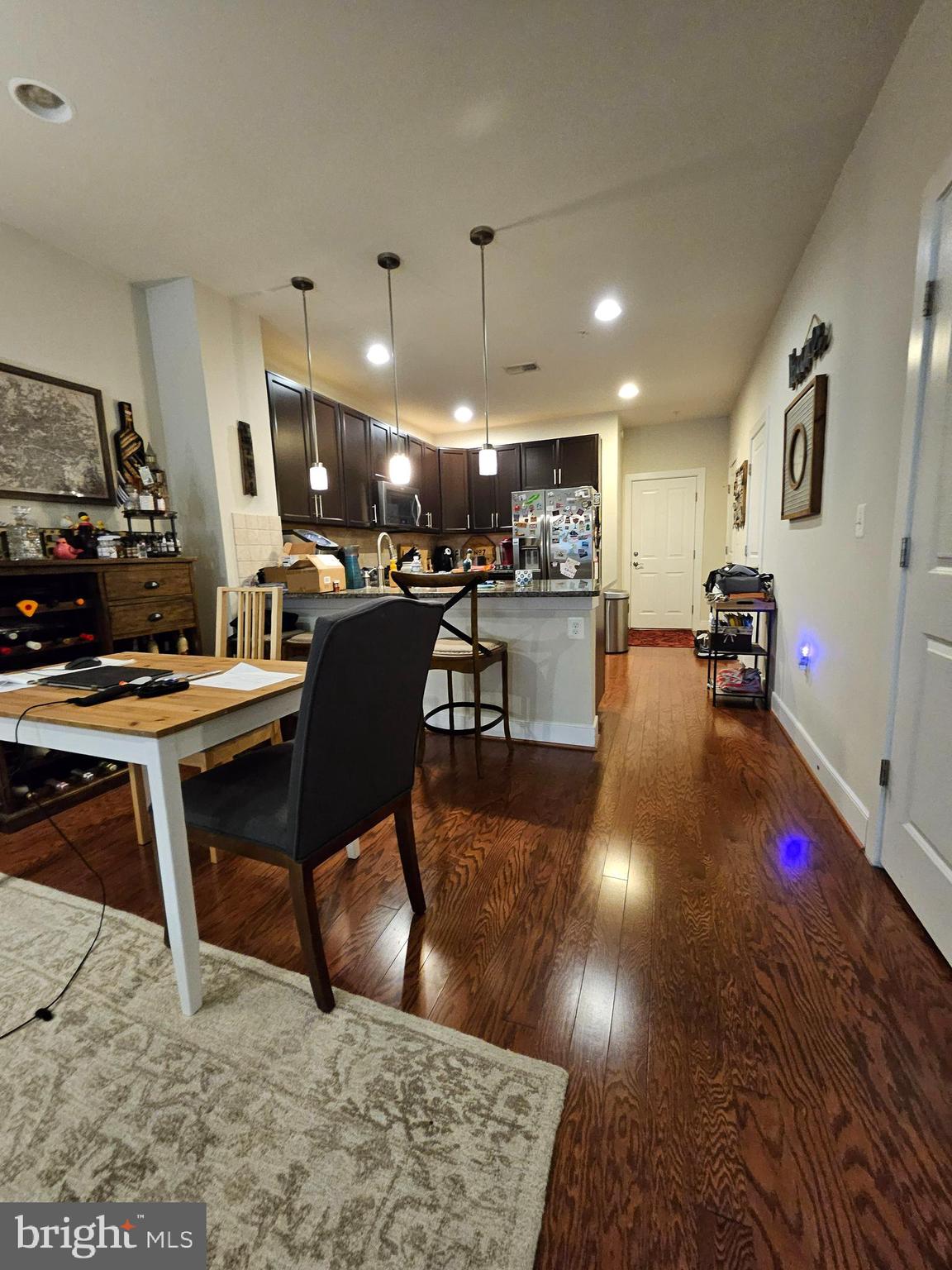 POTOMAC YARD CONDOMINIUM - Residential Lease