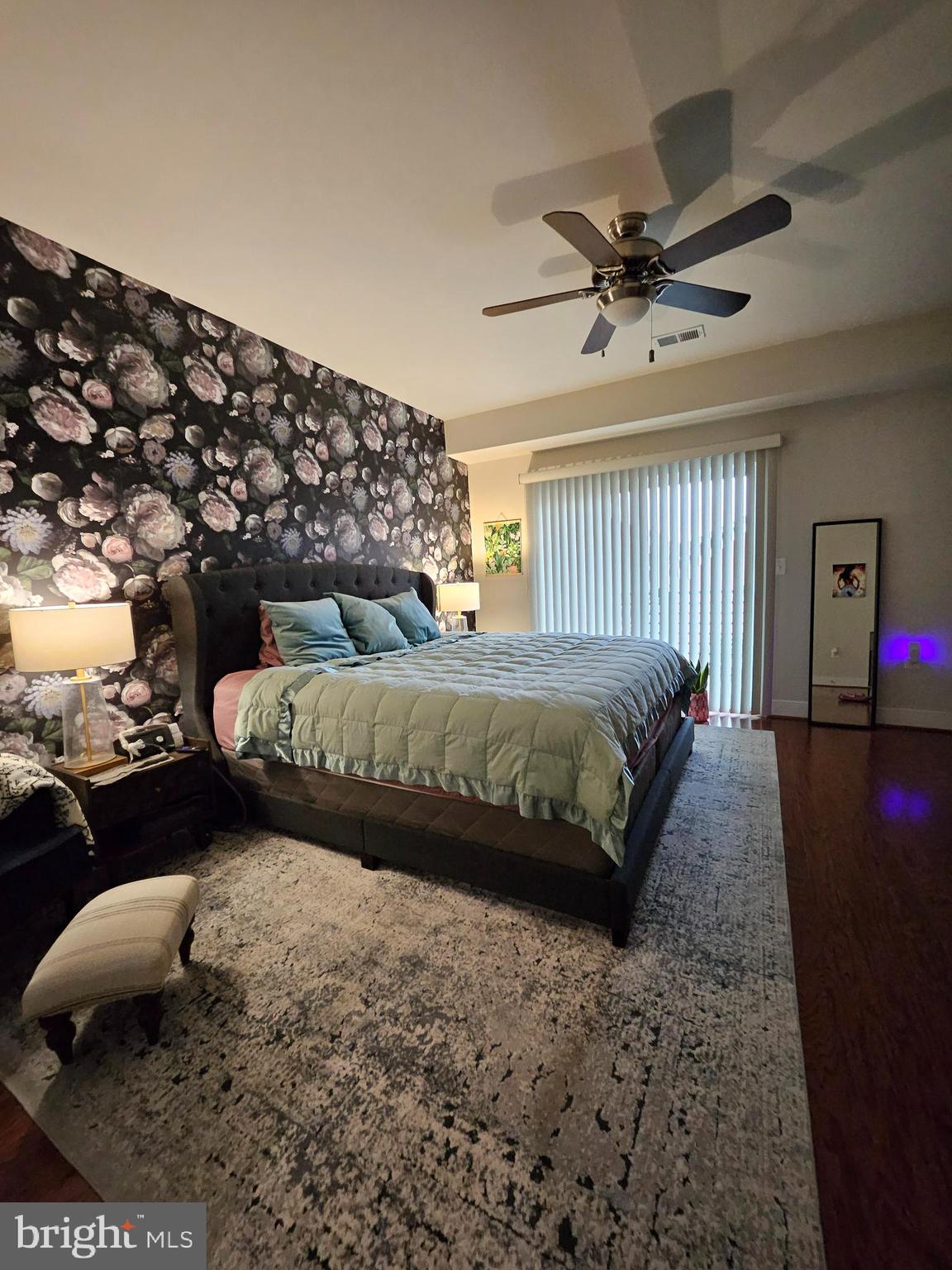 POTOMAC YARD CONDOMINIUM - Residential Lease