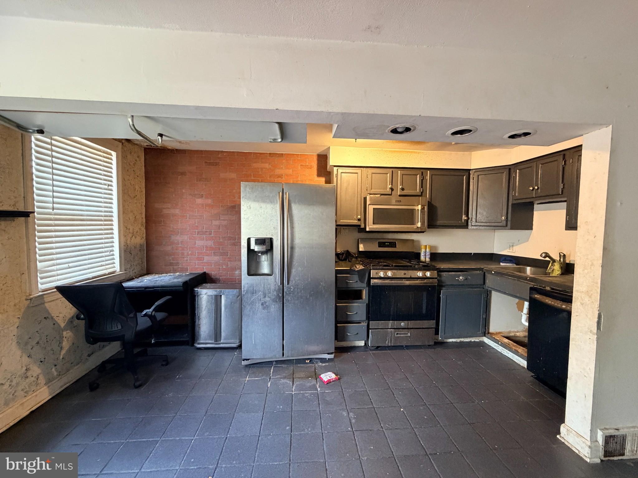 CHESTER CITY - Residential