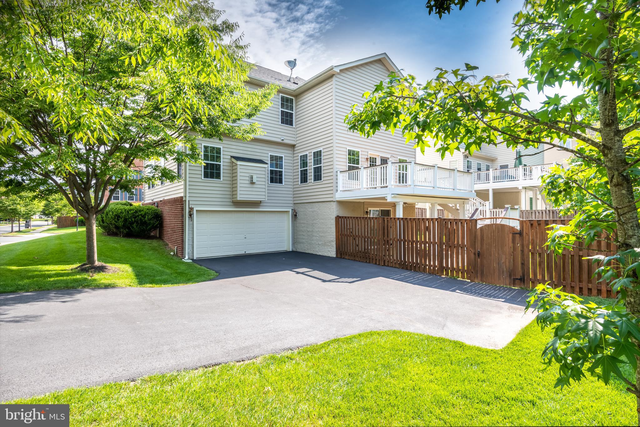 WENTWORTH GREEN - Residential Lease