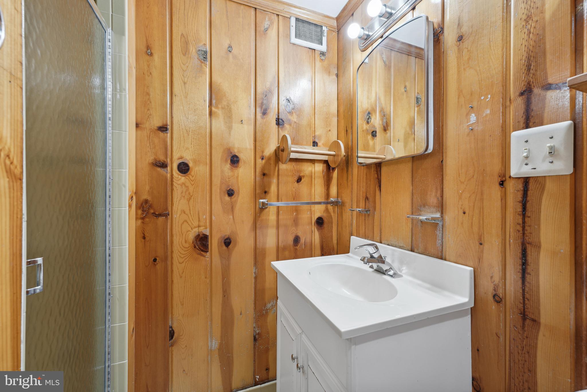 WEST GROVE ESTATES - Residential