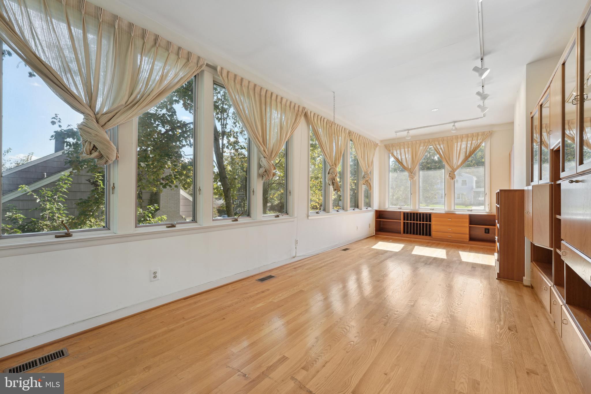 WEST GROVE ESTATES - Residential