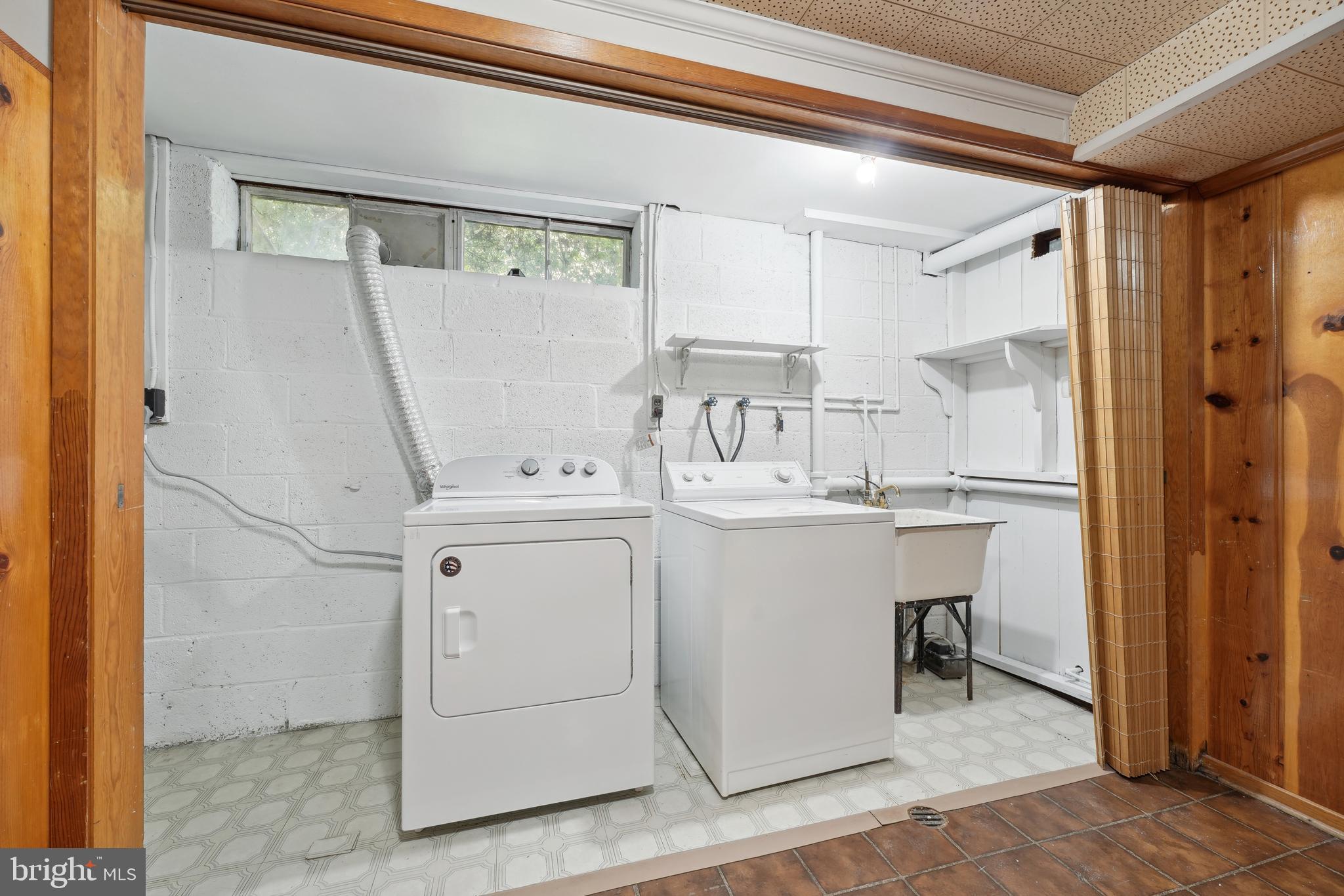 WEST GROVE ESTATES - Residential