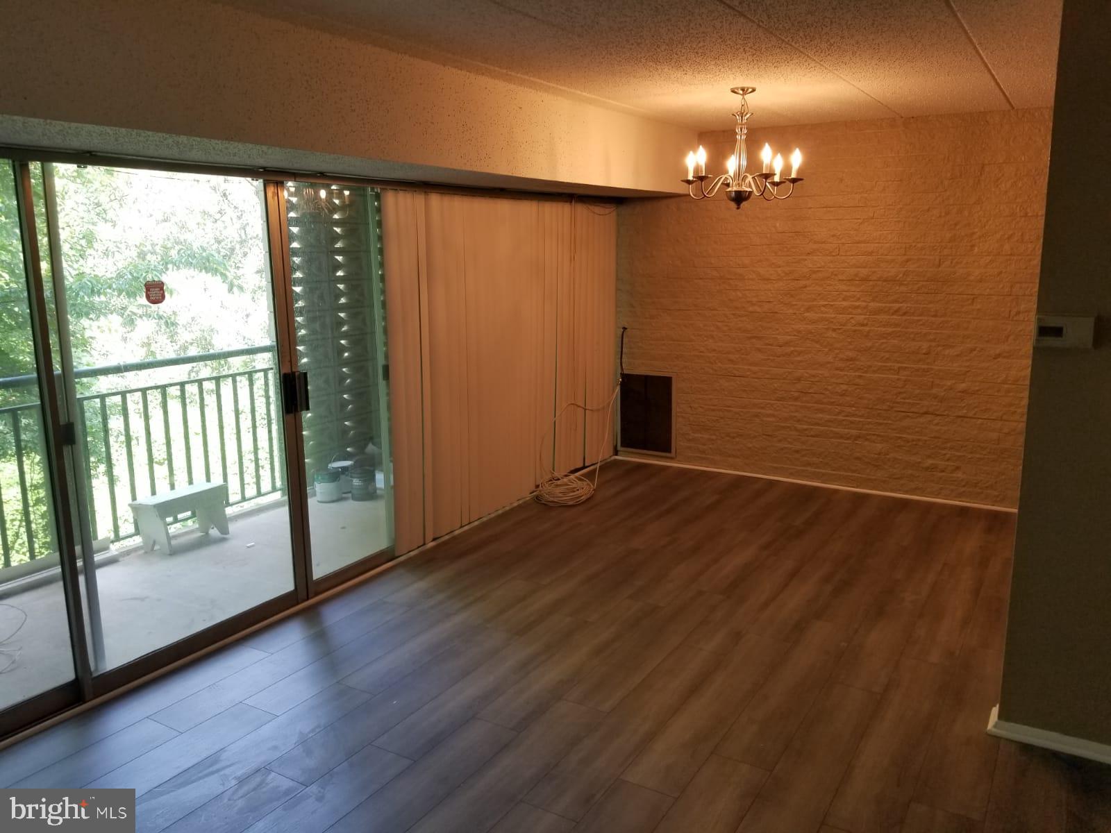 PRESIDENTIAL TOWERS - Residential Lease