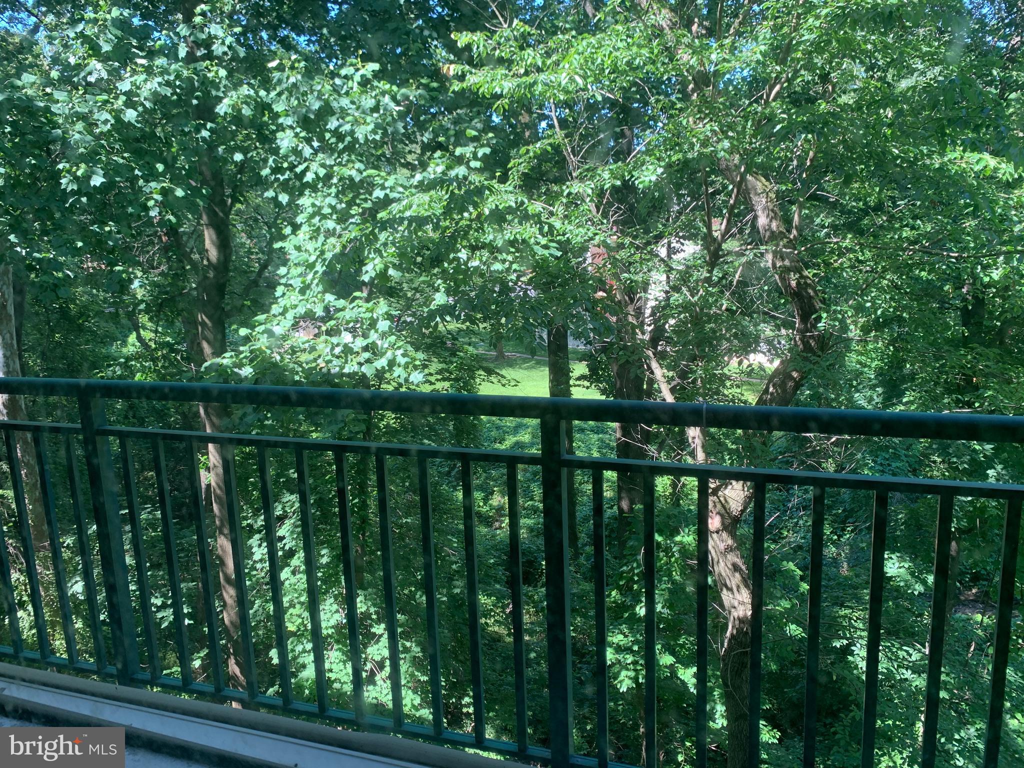 PRESIDENTIAL TOWERS - Residential Lease