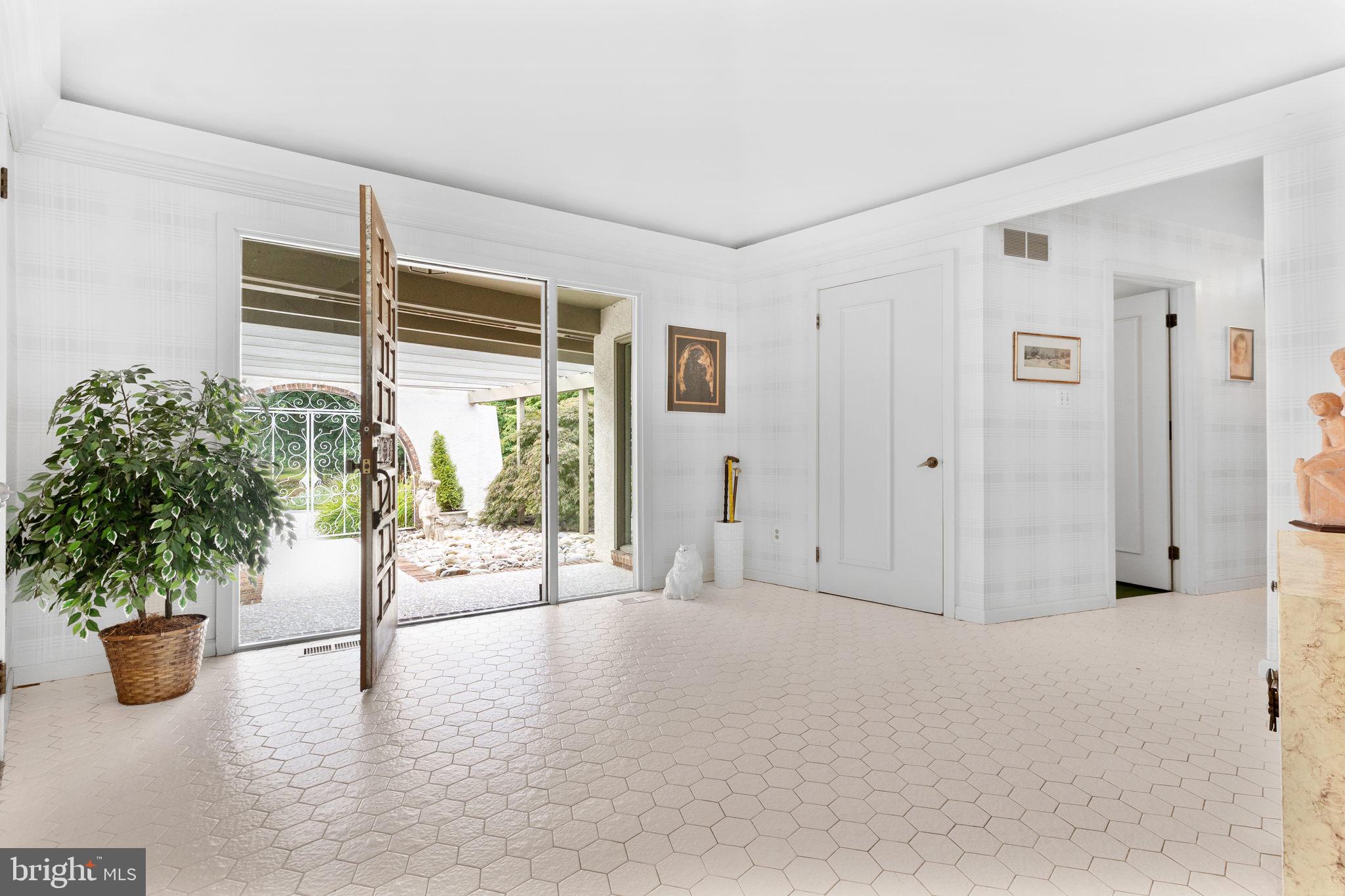 SOUTHERN SLOPES - Residential