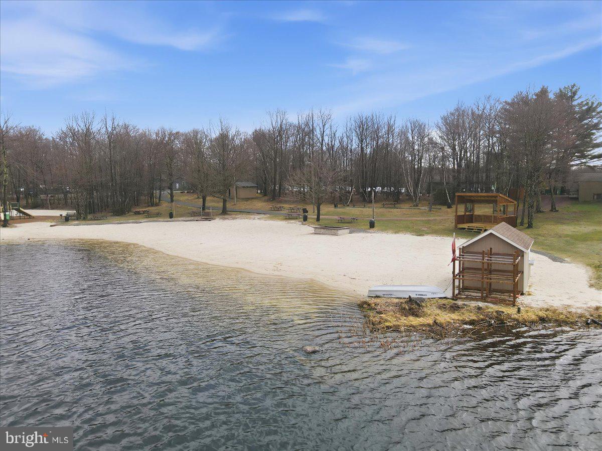 POCONO FARMS - Residential