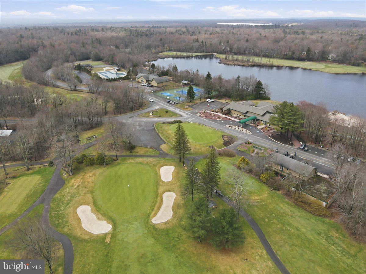 POCONO FARMS - Residential