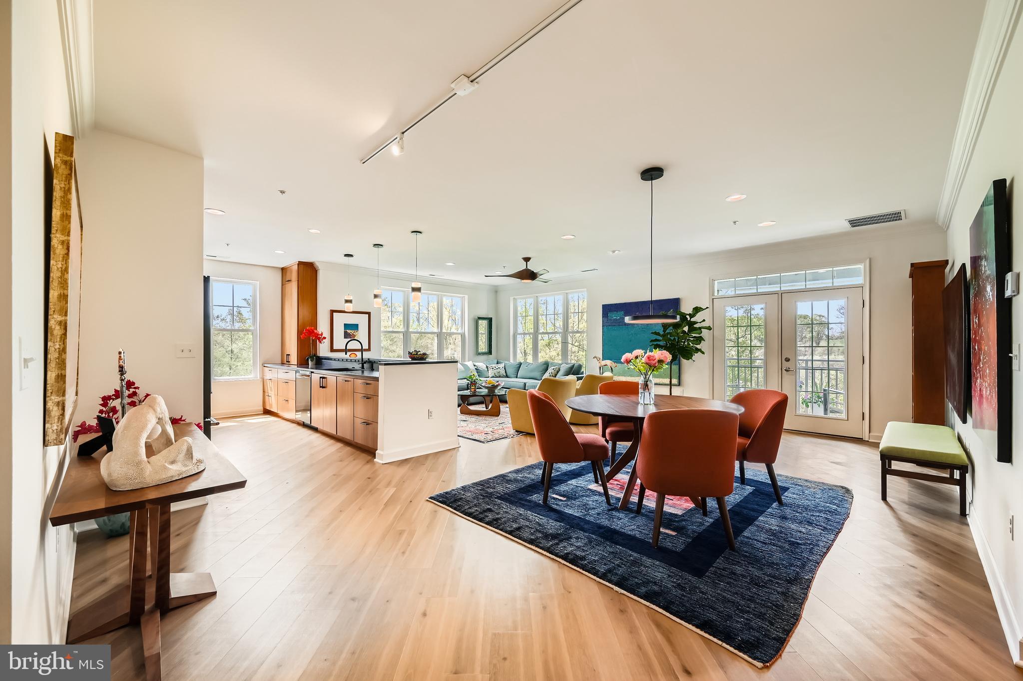 19 CLAY LODGE 104
