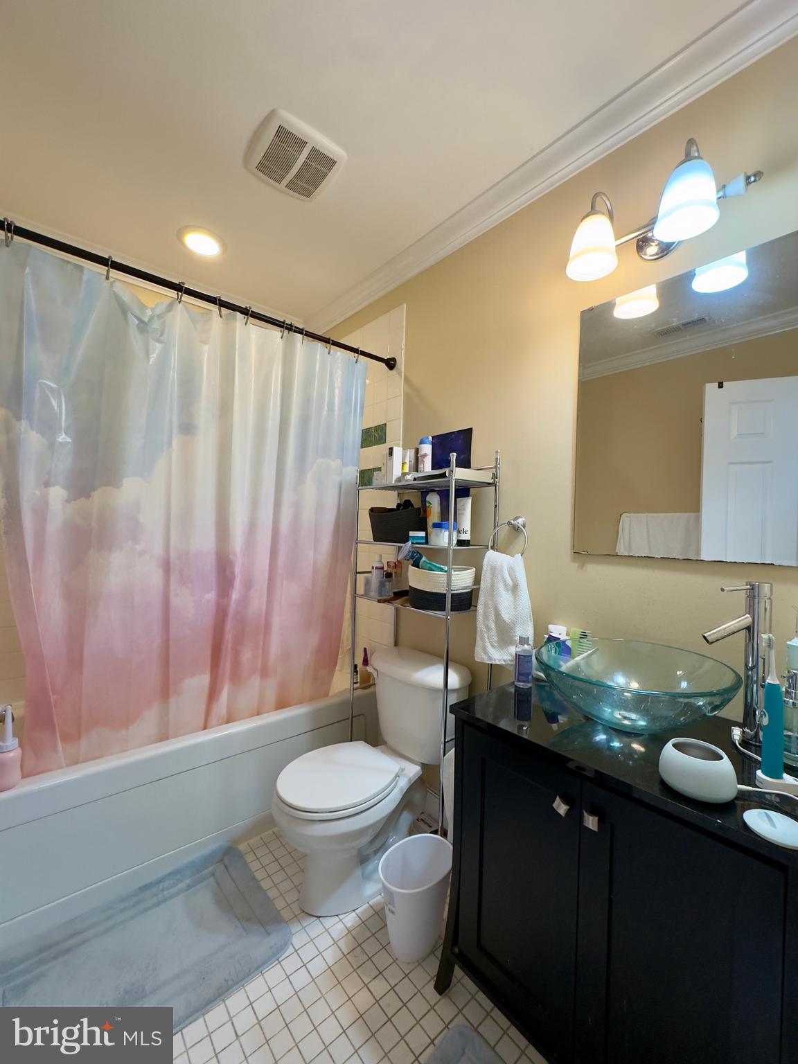 BUTCHERS HILL - Residential Lease