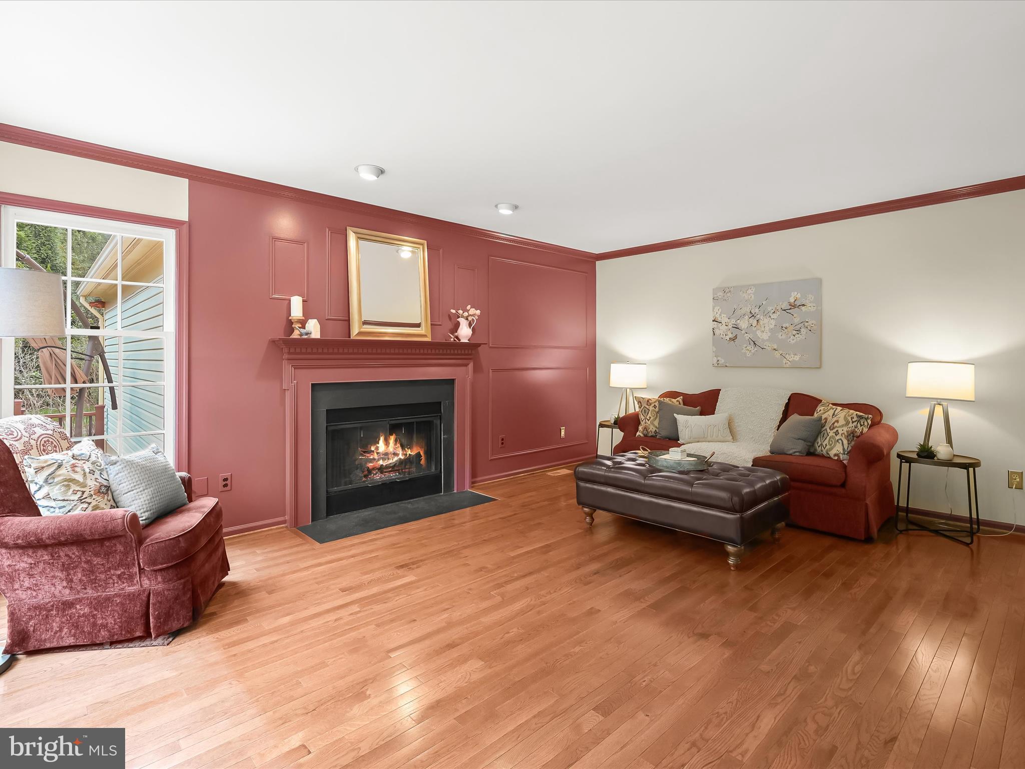 VILLAGE GATE - Residential