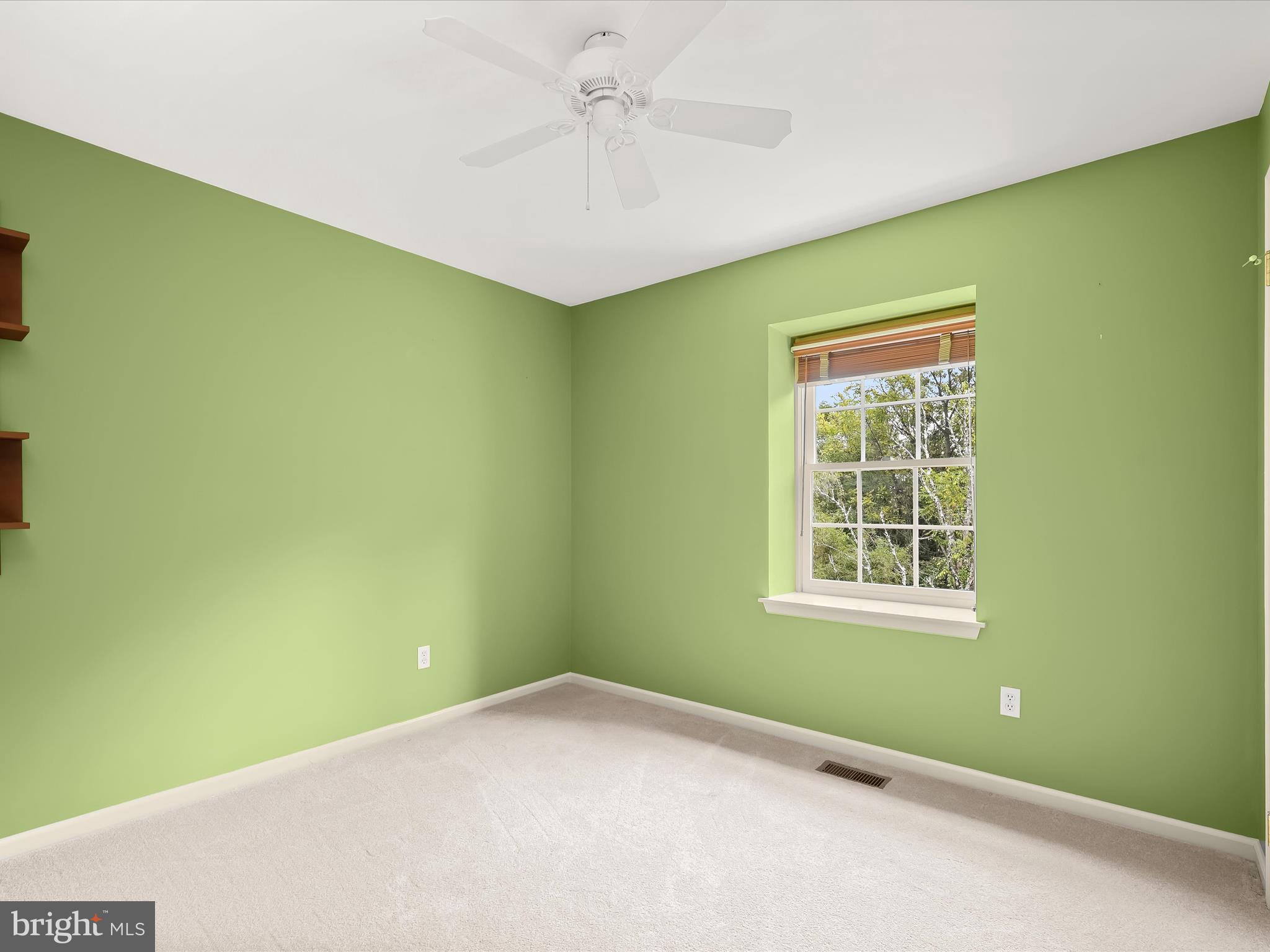 VILLAGE GATE - Residential