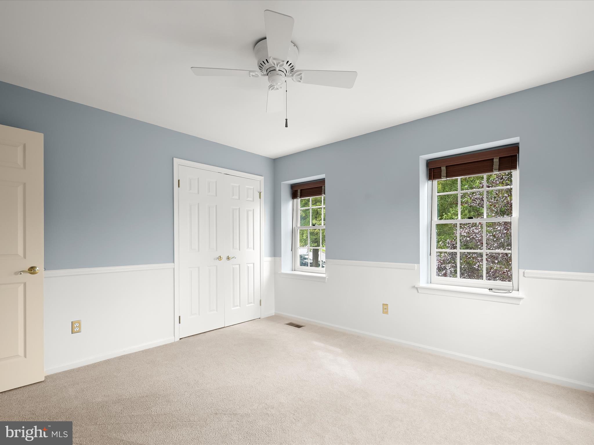 VILLAGE GATE - Residential