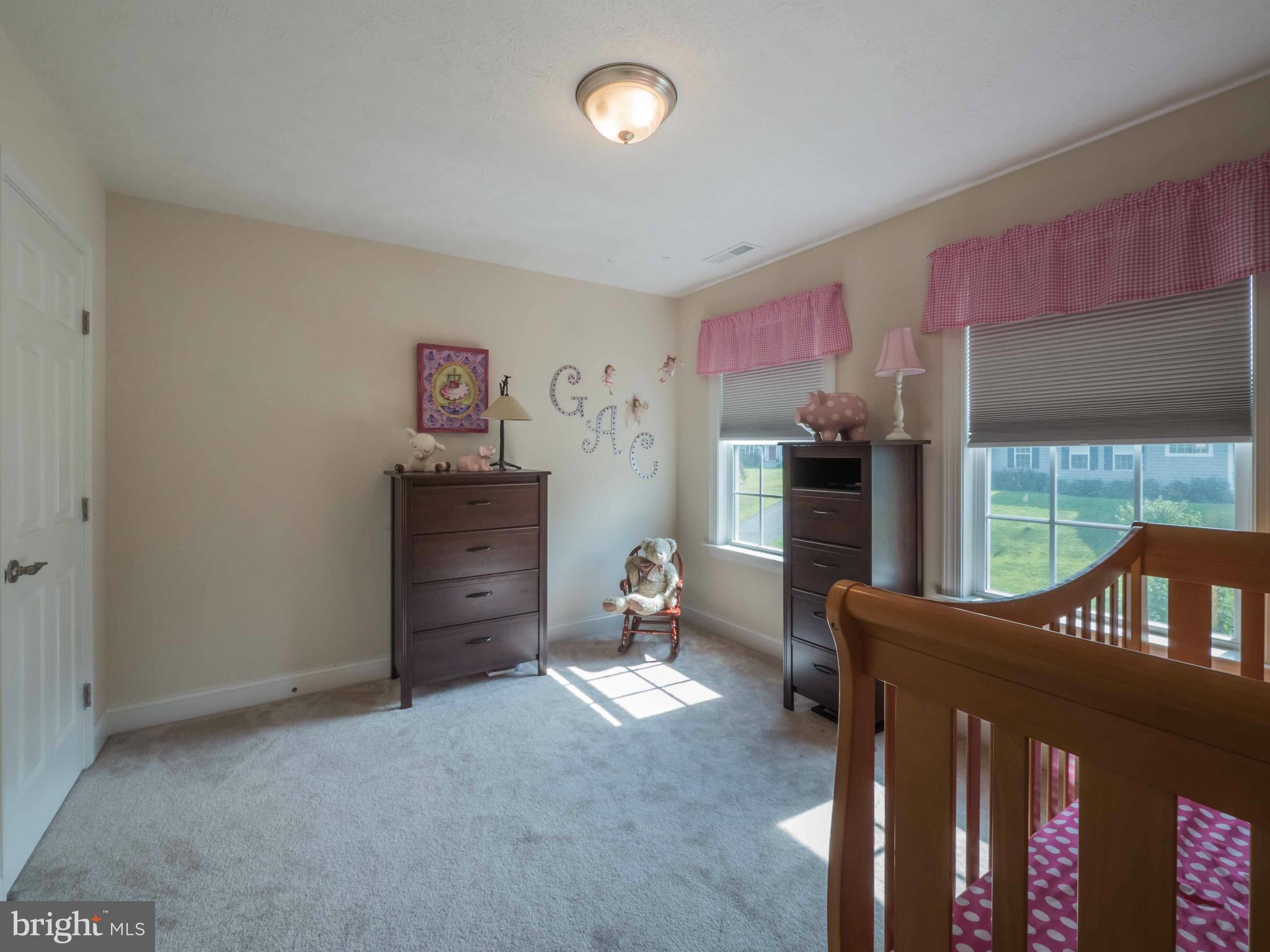 HIDDEN TREASURE - Residential