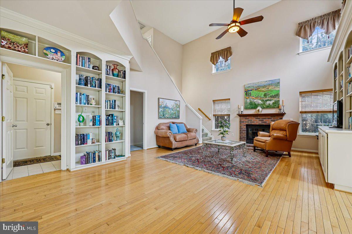 MIDDLEBROOK MANOR - Residential